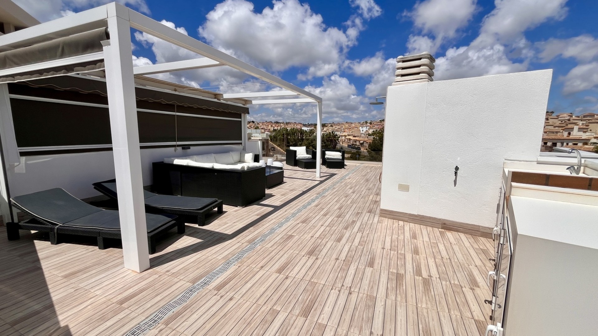 Återförsäljning - Fristående villa -
Campoamor - Campoamor R-5