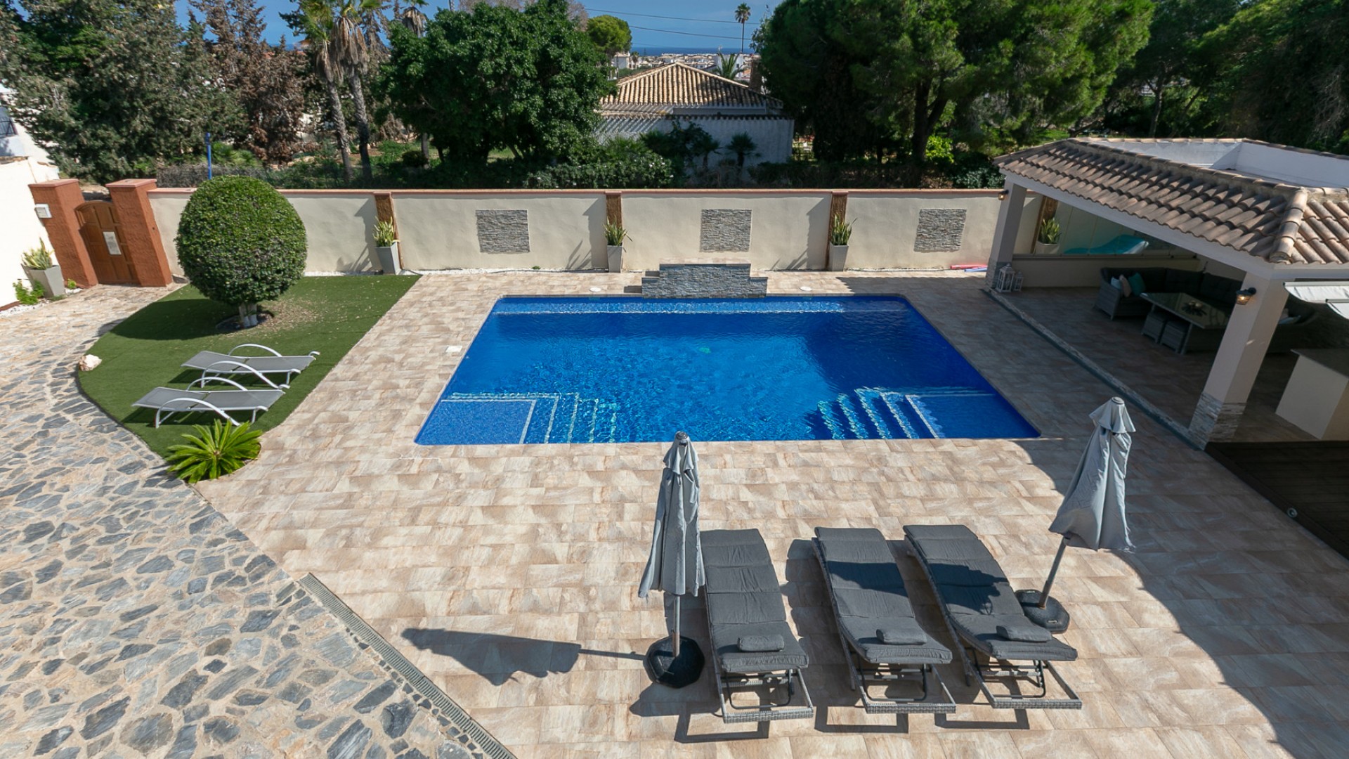 Återförsäljning - Fristående villa -
Campoamor - Lomas de Don Juan