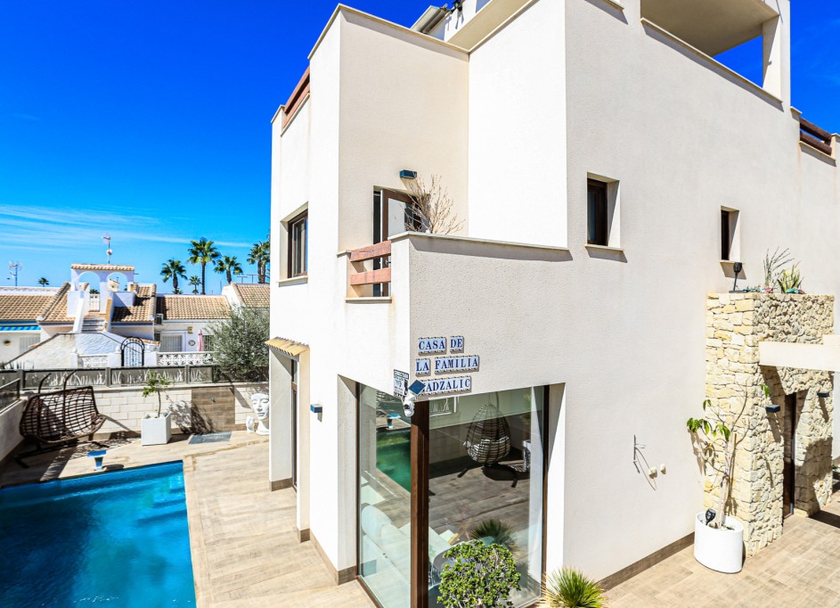 Återförsäljning - Fristående villa -
Ciudad Quesada - Rojales - Doña Pepa