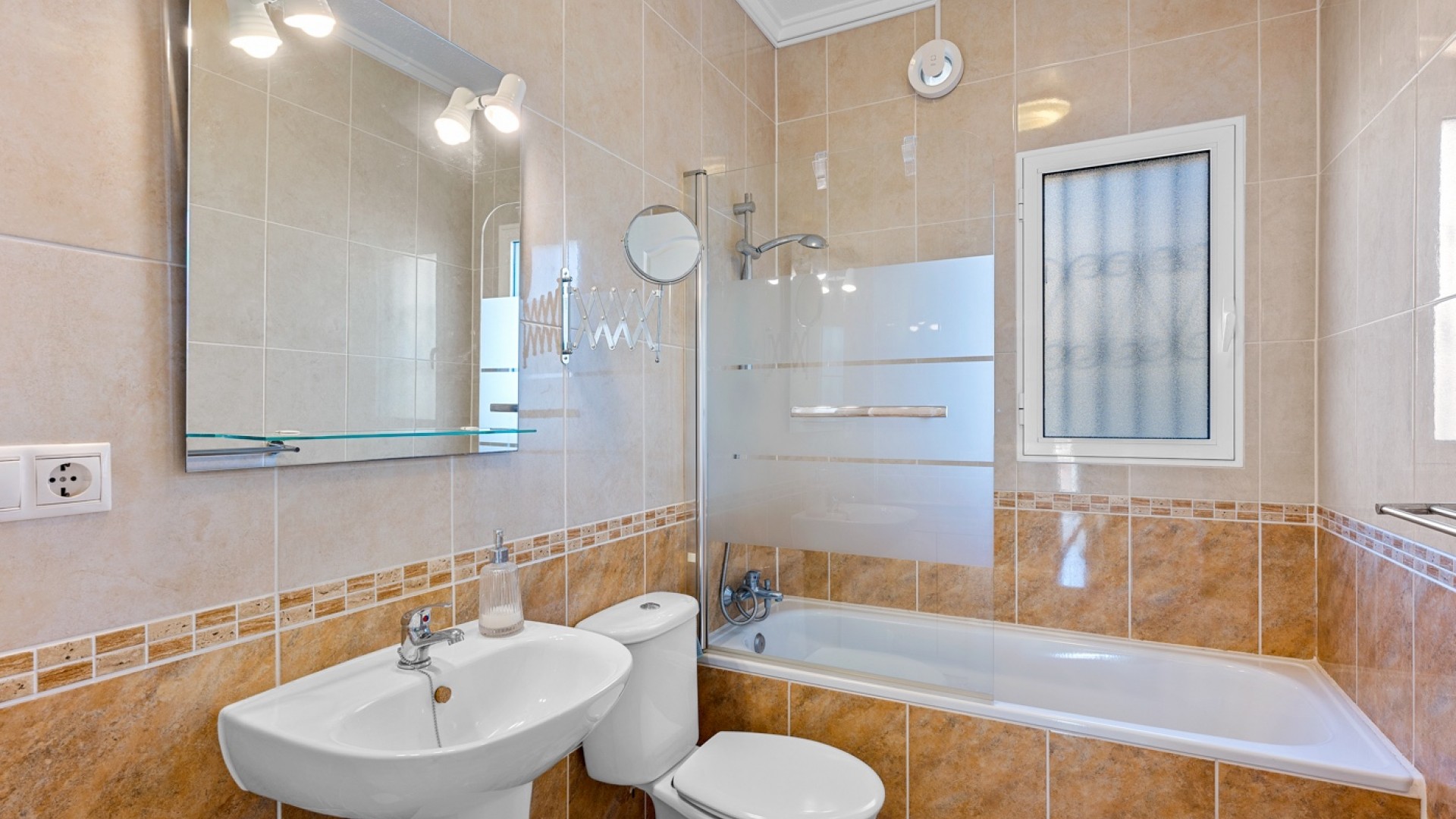 Återförsäljning - Fristående villa -
Ciudad Quesada - Rojales - Dona Pepa