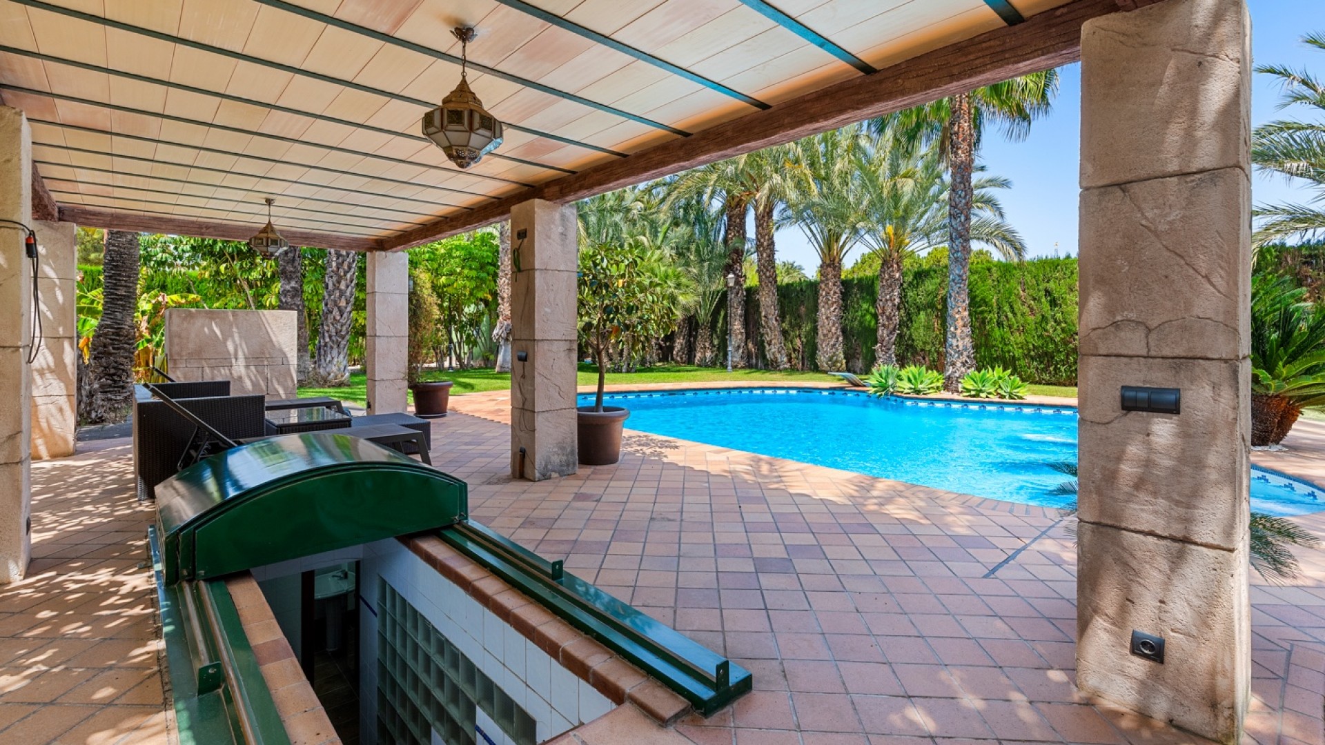 Återförsäljning - Fristående villa -
Elche - Elche/Elx