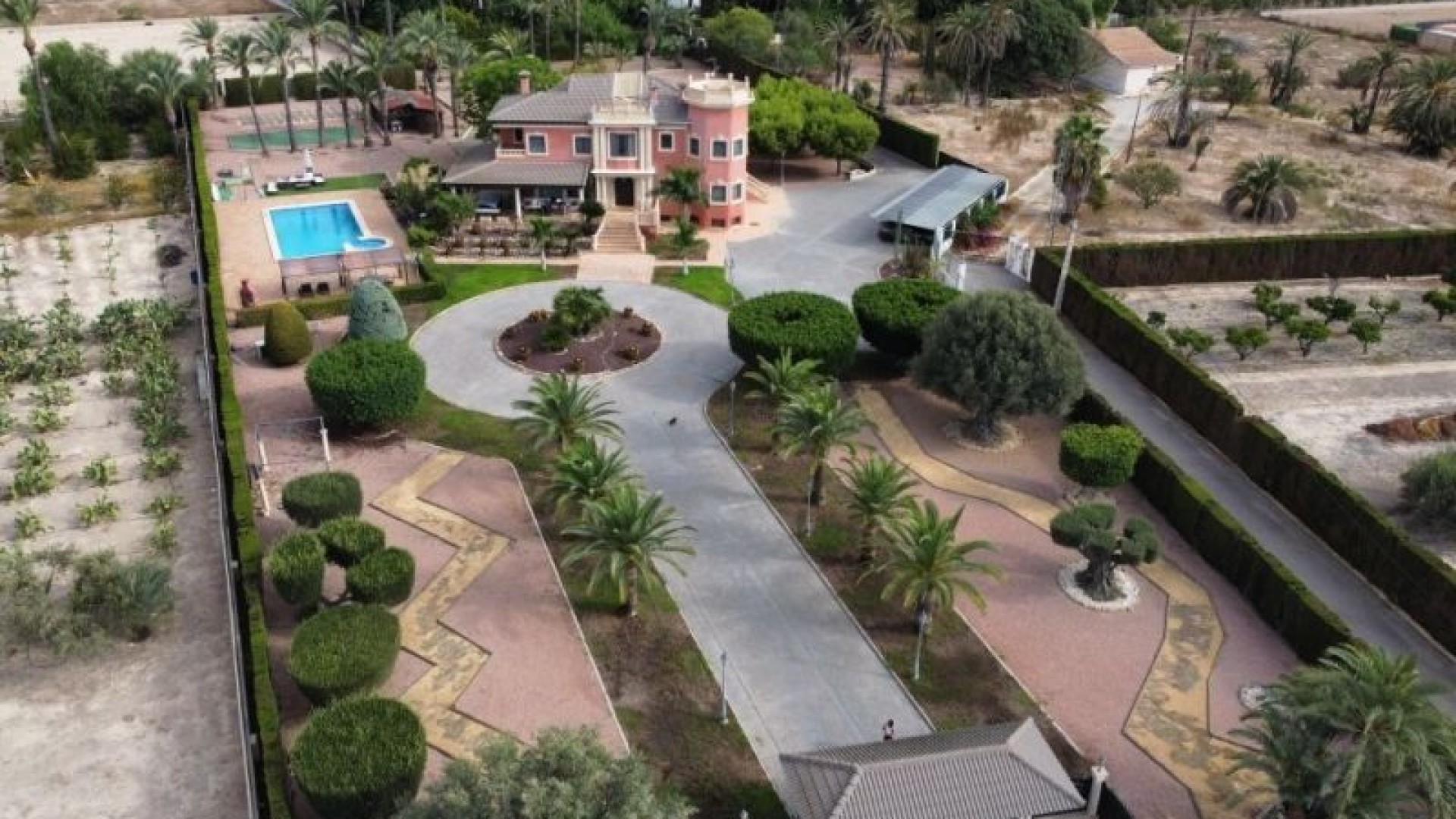 Återförsäljning - Fristående villa -
Elche