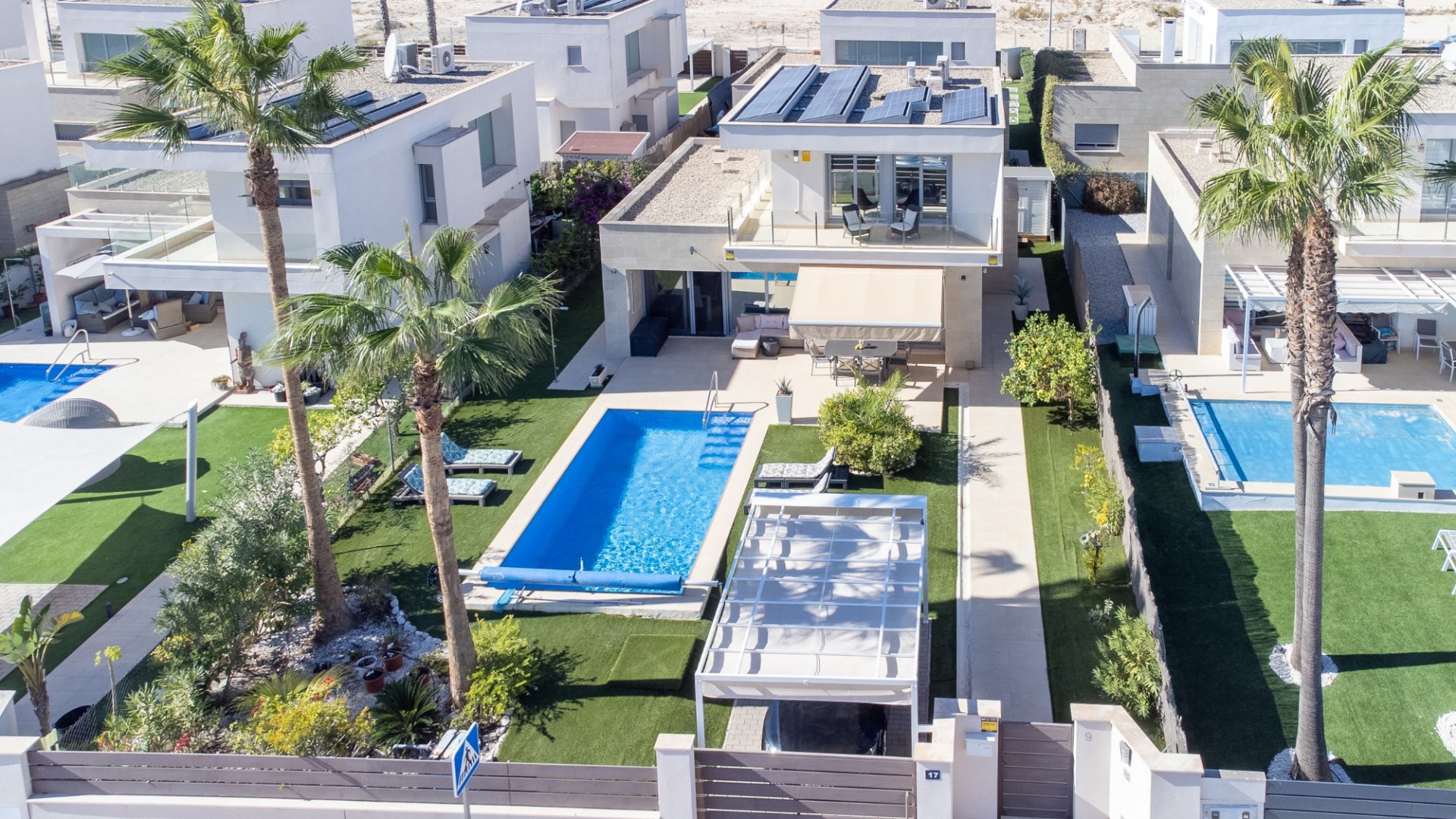 Återförsäljning - Fristående villa -
Entre Naranjos - Vistabella Golf - Entre Naranjos - Vistabella