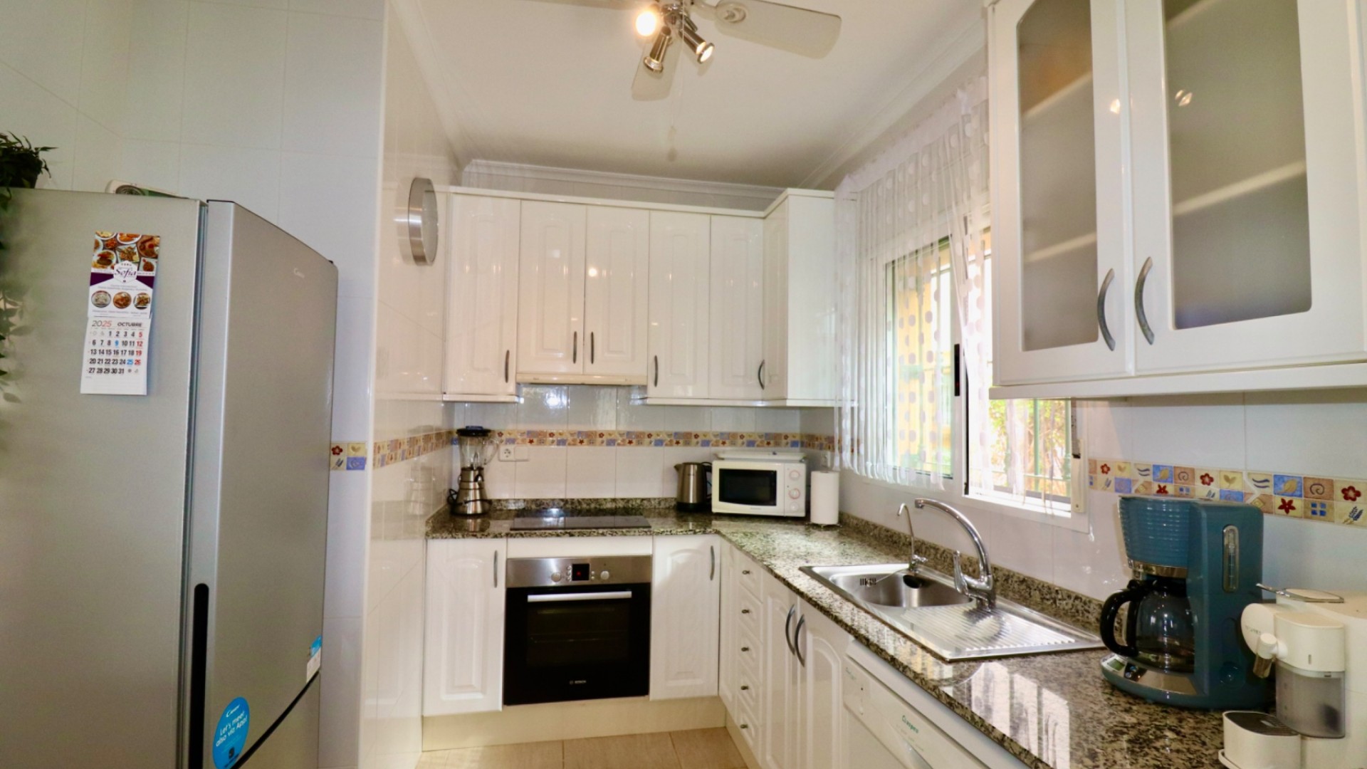 Återförsäljning - Fristående villa -
Guardamar del Segura - El Raso