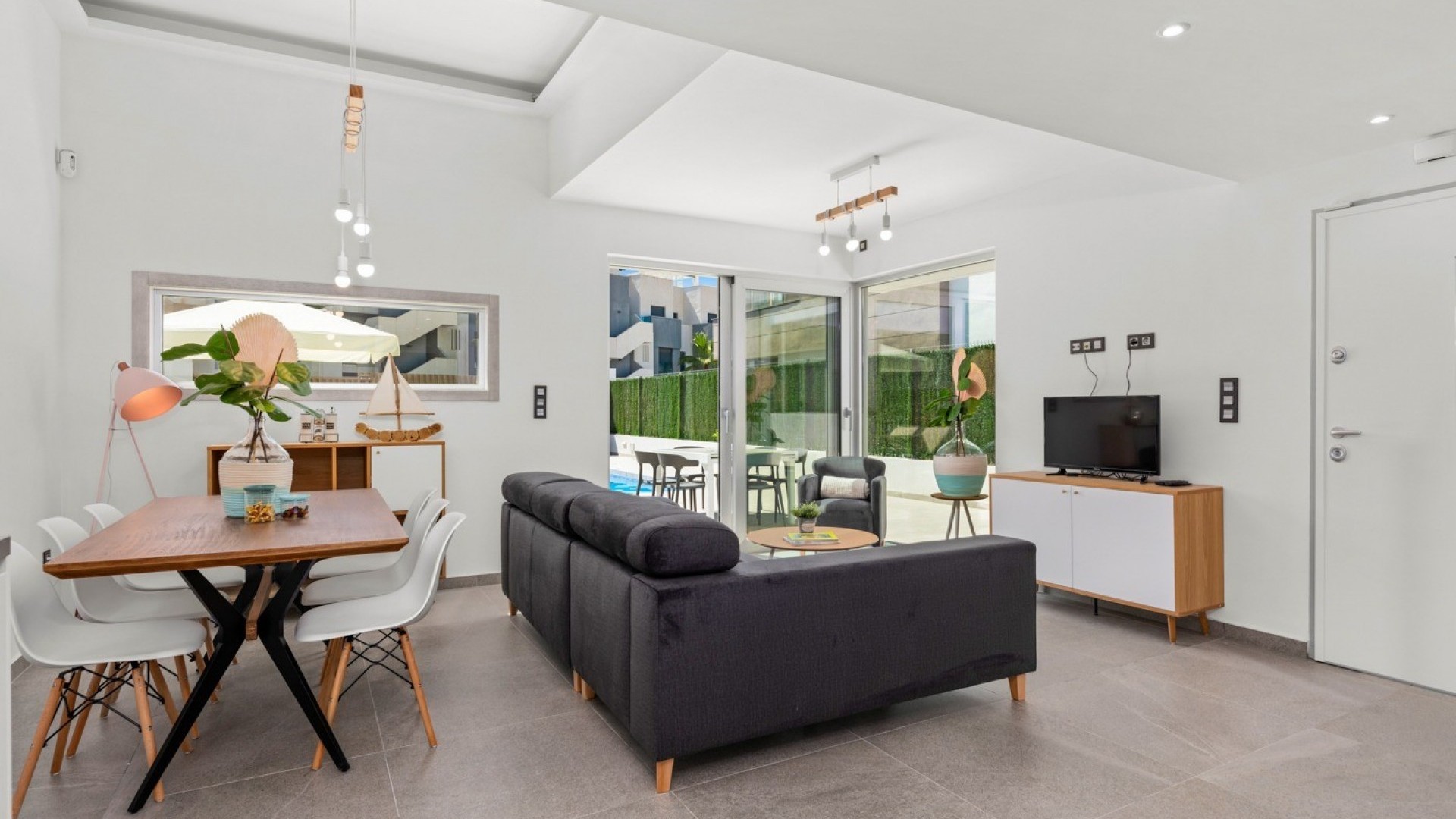 Återförsäljning - Fristående villa -
Guardamar del Segura - EL RASO