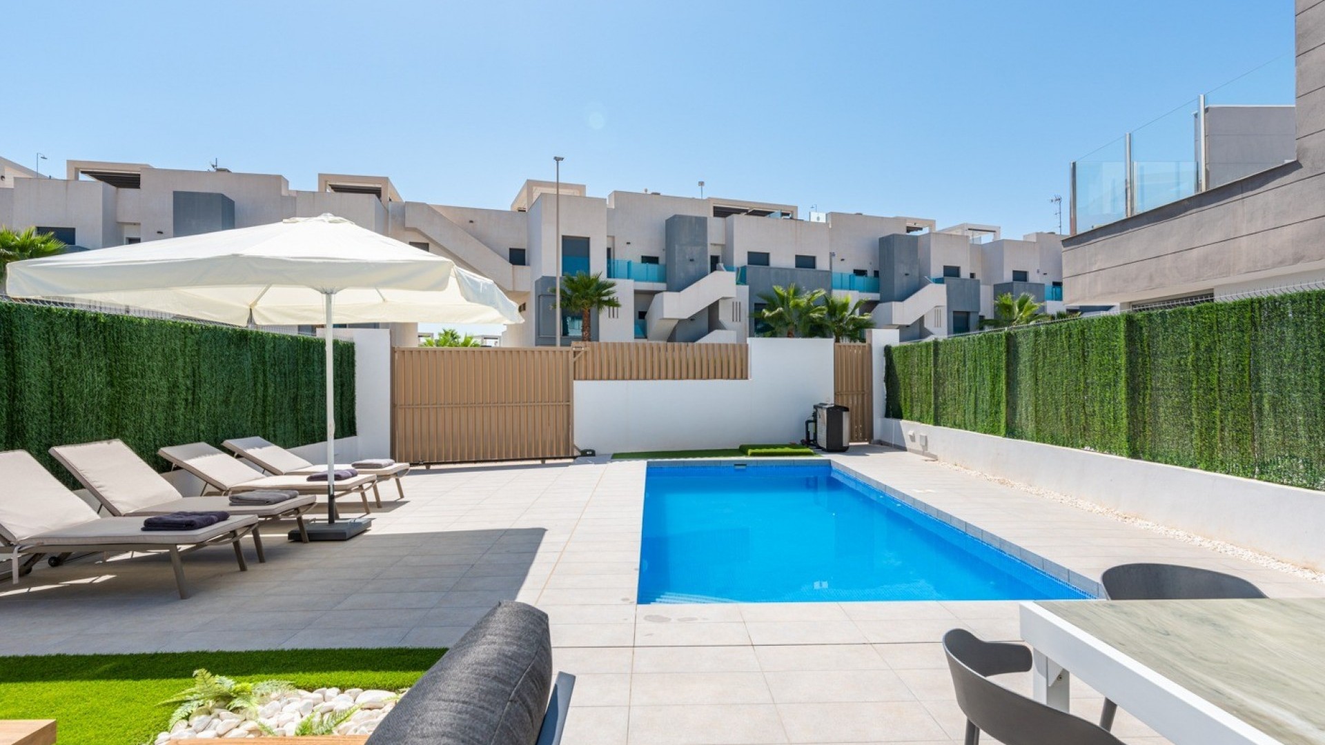 Återförsäljning - Fristående villa -
Guardamar del Segura - EL RASO