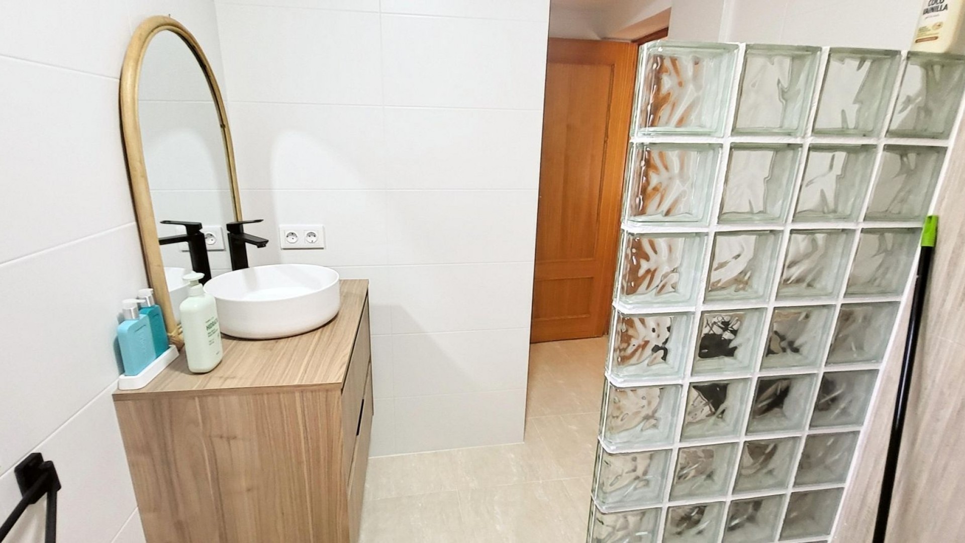 Återförsäljning - Fristående villa -
La Romana