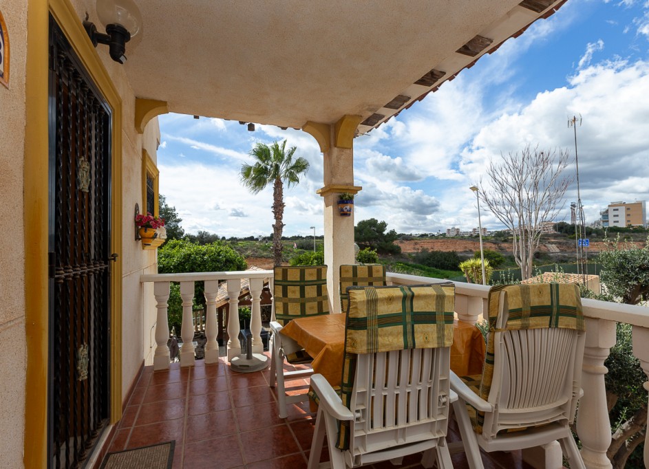 Återförsäljning - Fristående villa -
La Zenia - Villas San Jose