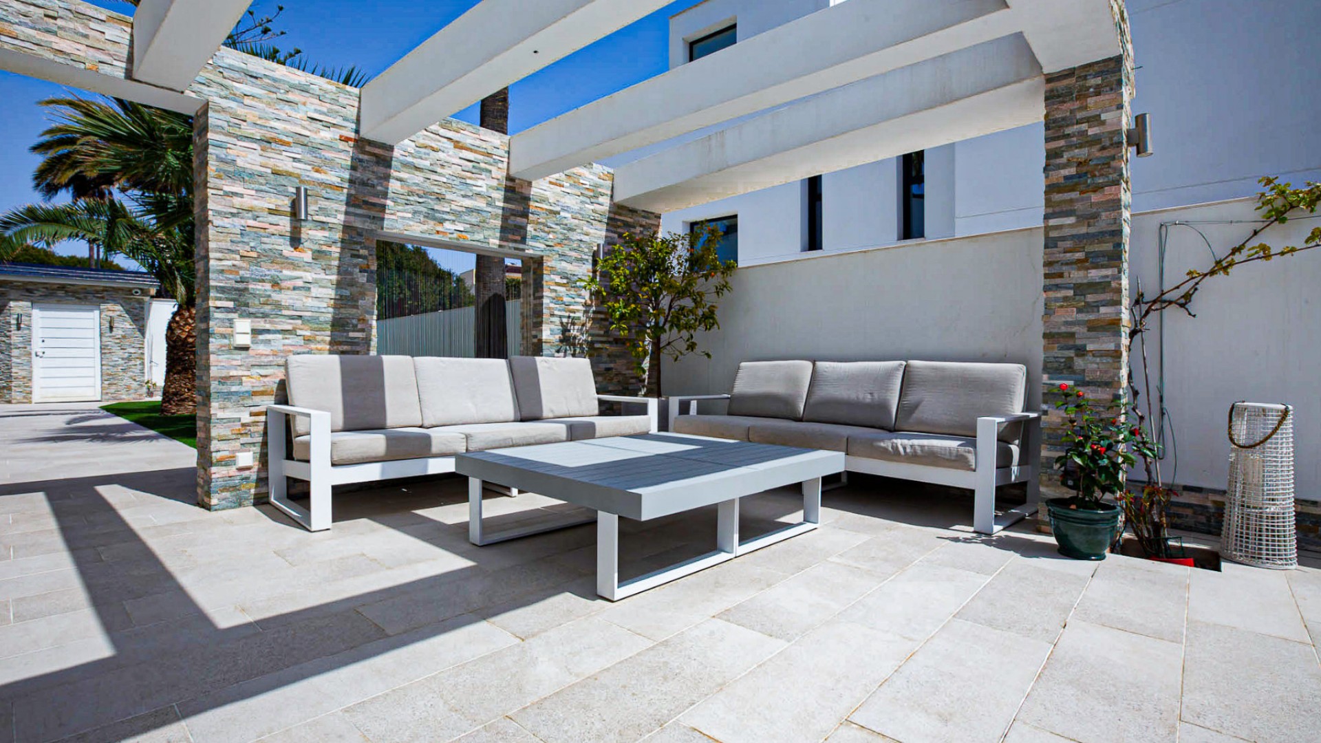 Återförsäljning - Fristående villa -
La Zenia