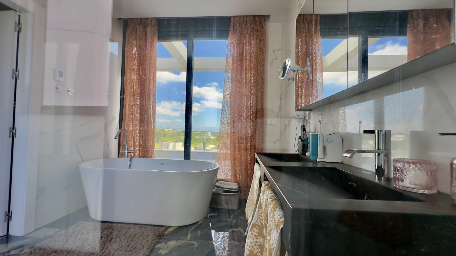 Återförsäljning - Fristående villa -
Las Colinas - Las Colinas Golf Resort