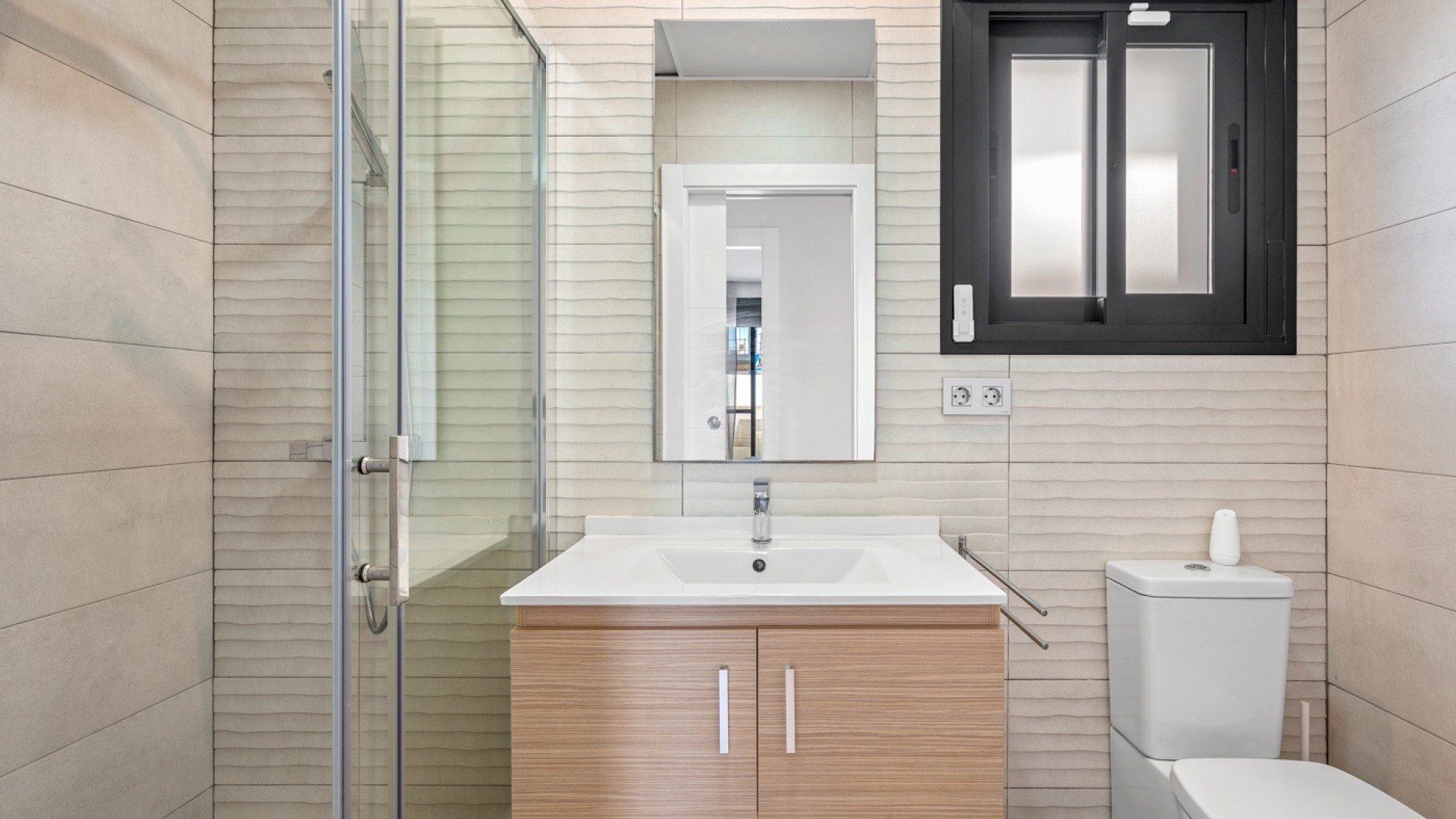 Återförsäljning - Fristående villa -
Los Alcazares - Euro Roda