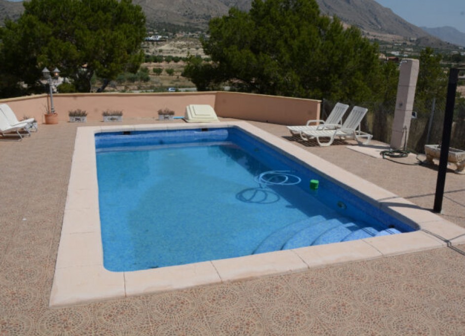 Återförsäljning - Fristående villa -
Macisvenda