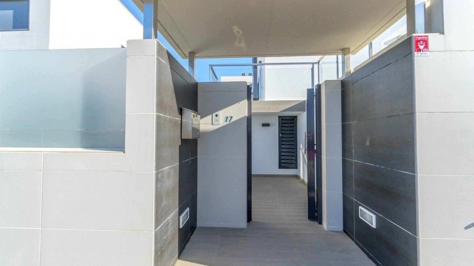 Återförsäljning - Fristående villa -
Orihuela Costa - Agua Marina