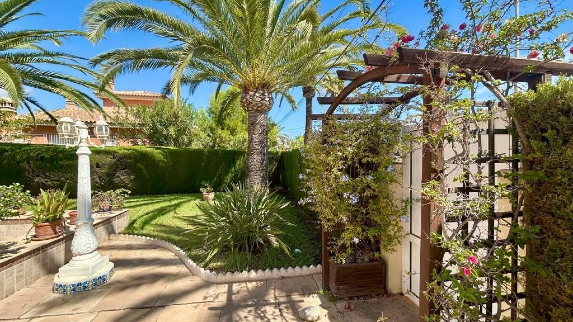 Återförsäljning - Fristående villa -
Orihuela Costa - Cabo Roig