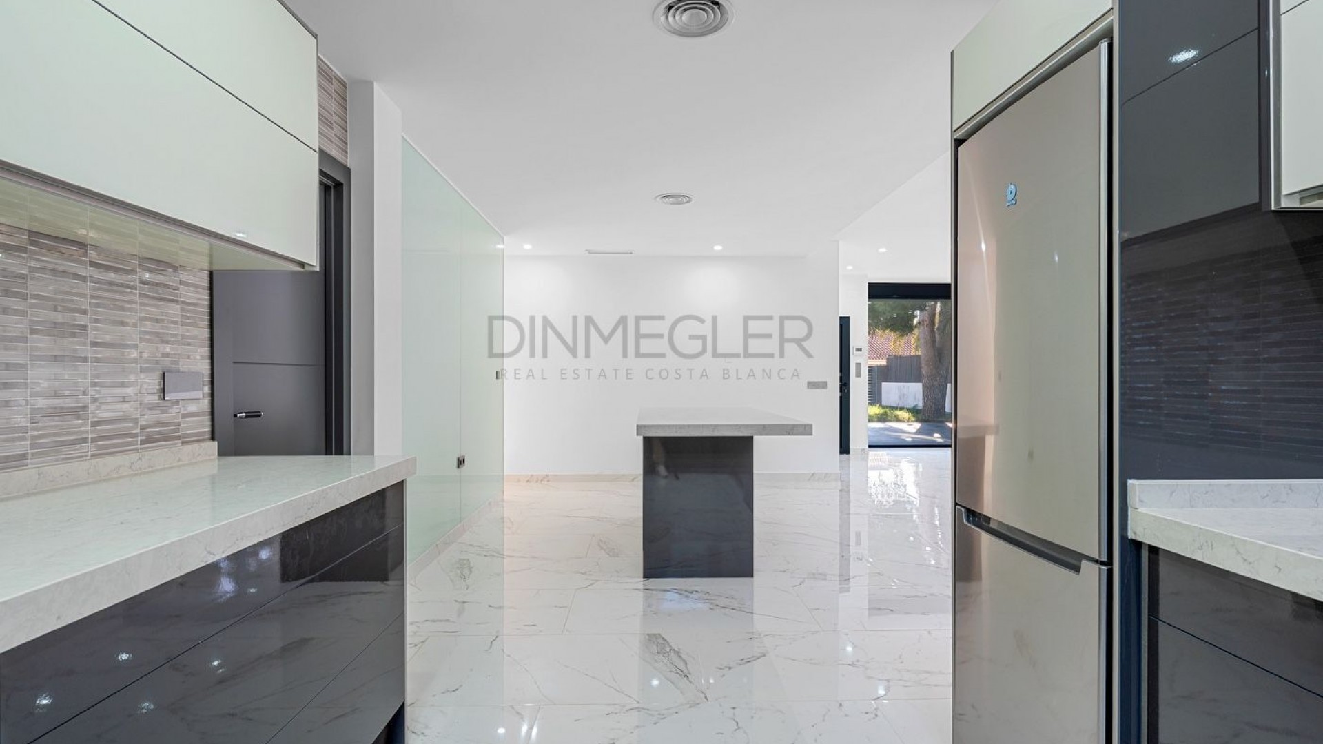 Återförsäljning - Fristående villa -
Orihuela Costa - Campoamor