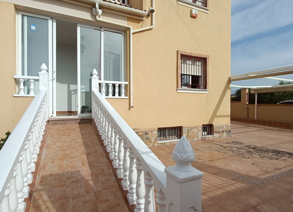 Återförsäljning - Fristående villa -
Orihuela Costa - Castillo de Don Juan