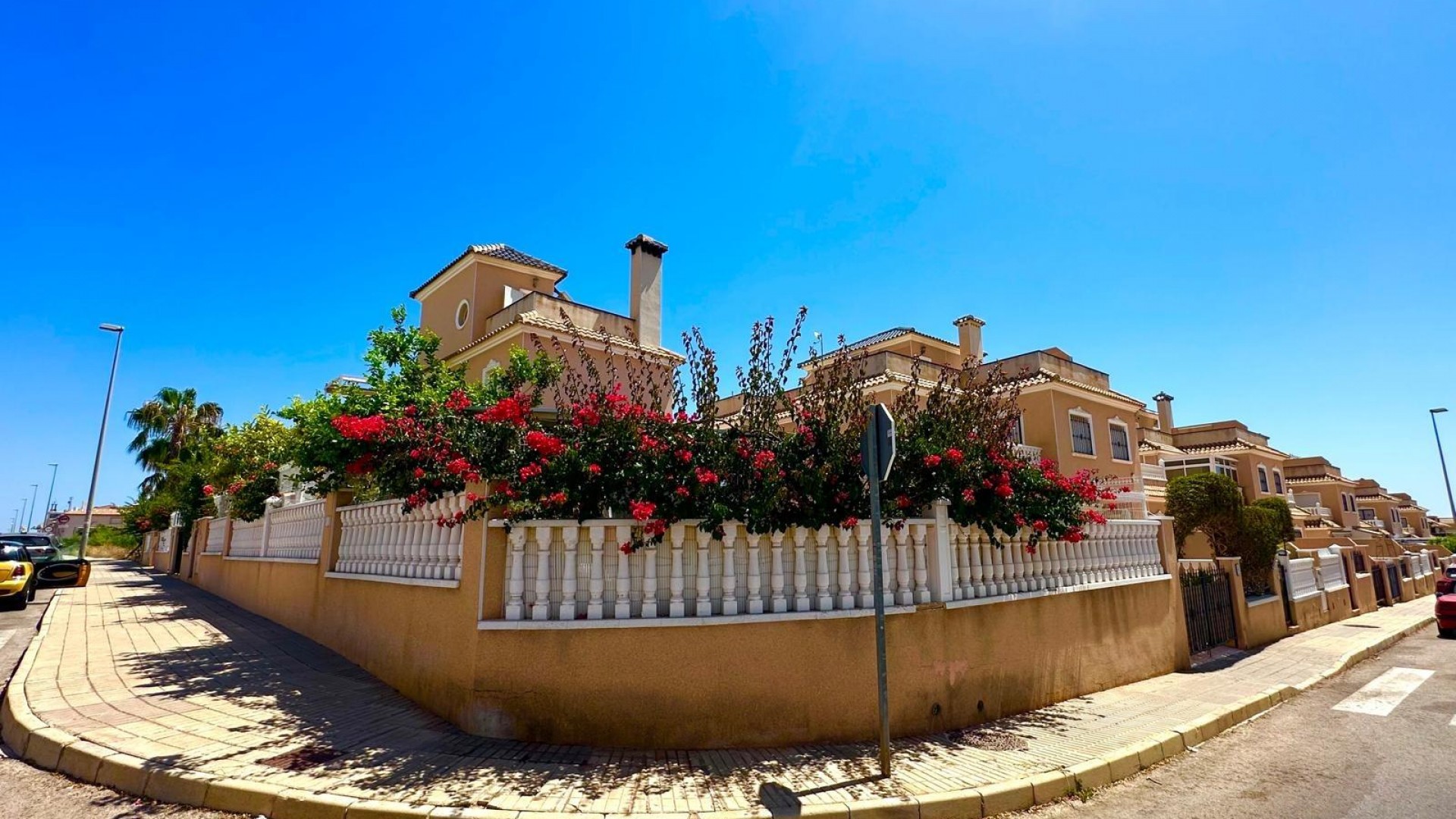 Återförsäljning - Fristående villa -
Orihuela Costa - La Regia