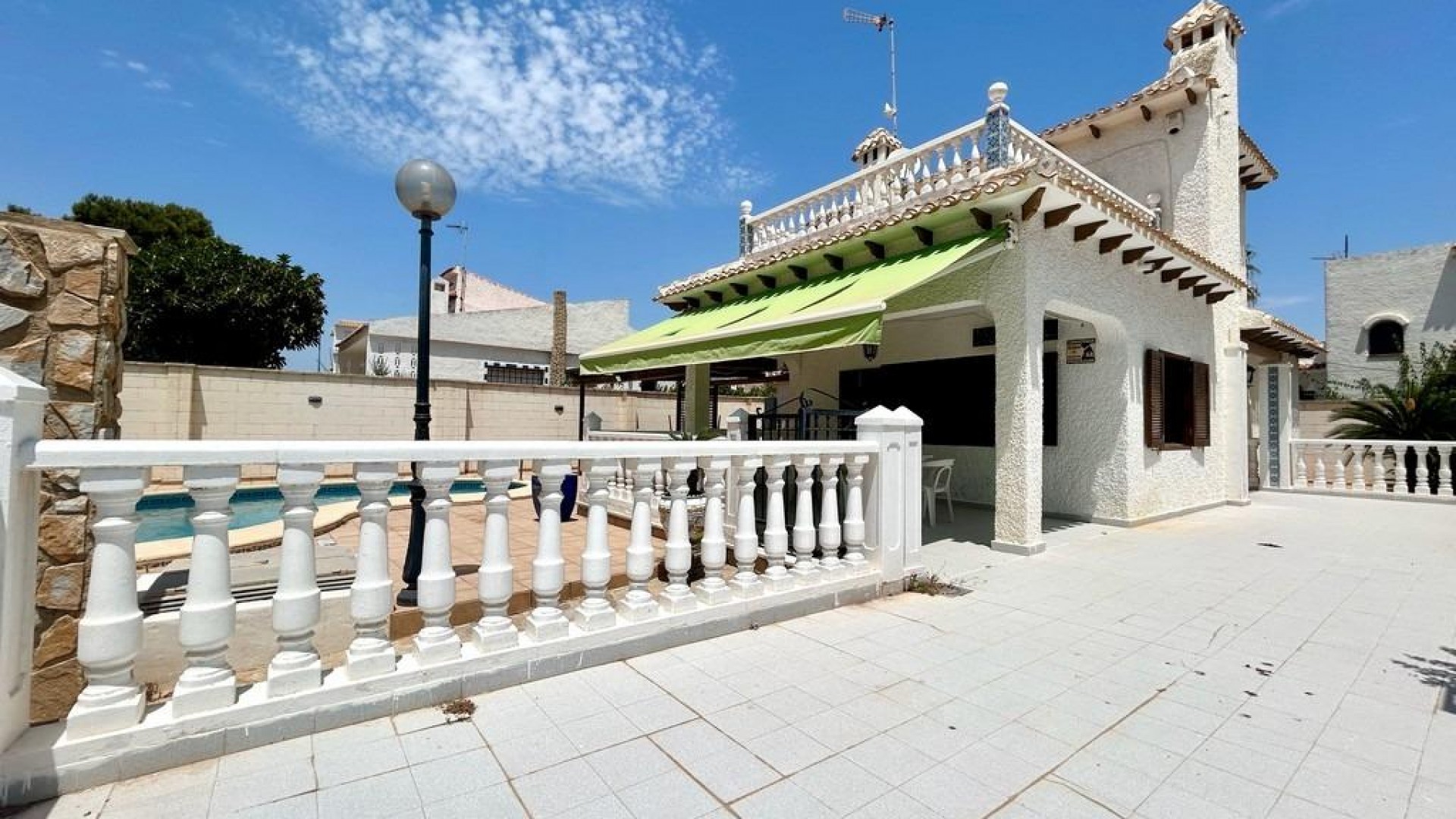 Återförsäljning - Fristående villa -
Orihuela Costa - La Zenia