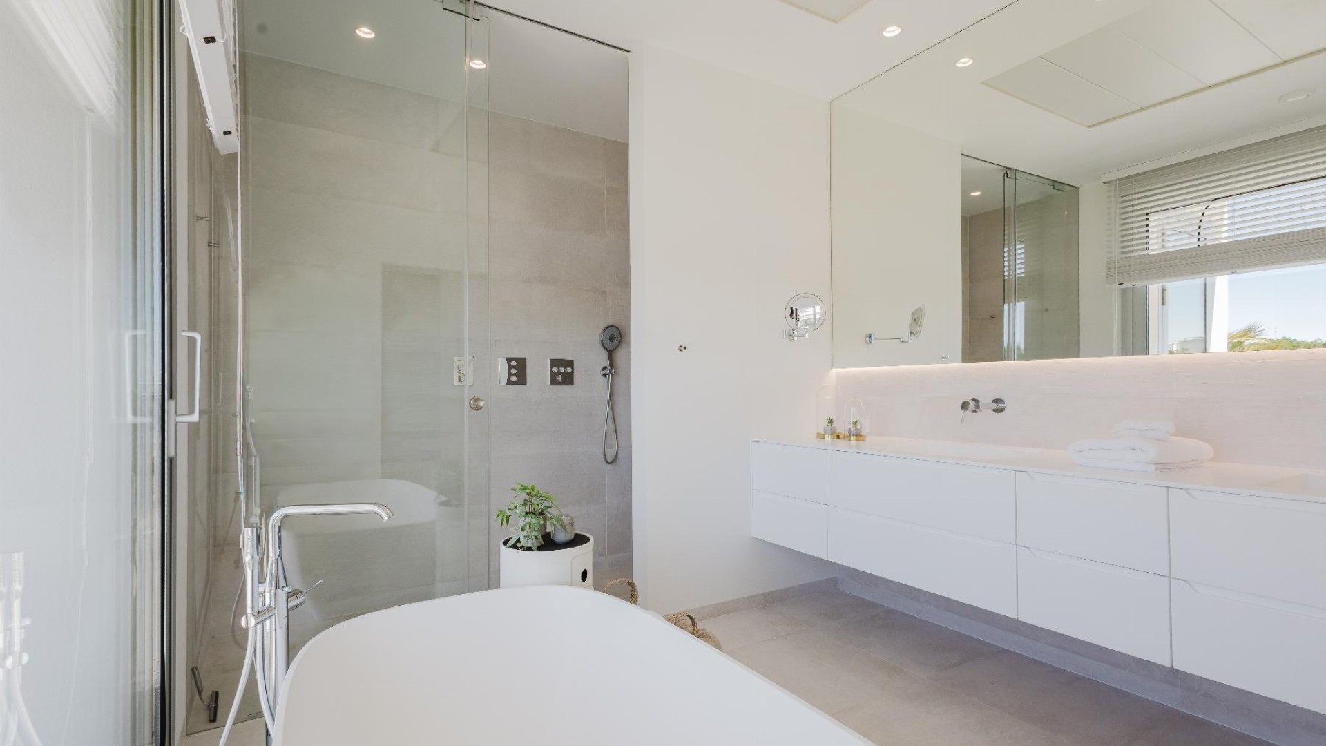 Återförsäljning - Fristående villa -
Orihuela Costa - Las Colinas Golf