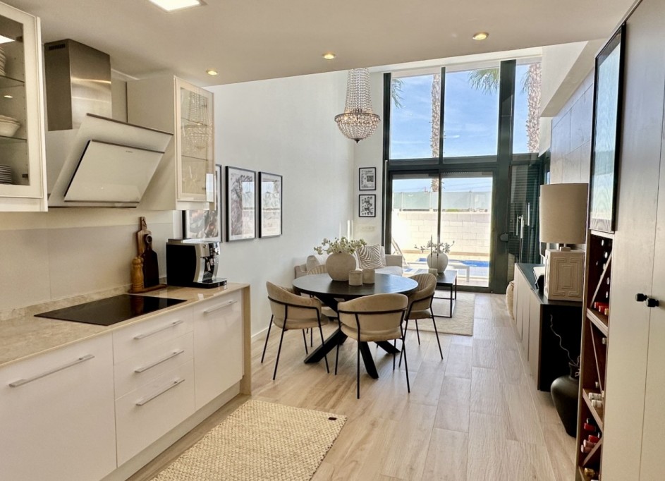 Återförsäljning - Fristående villa -
Orihuela Costa - Lomas de Cabo Roig