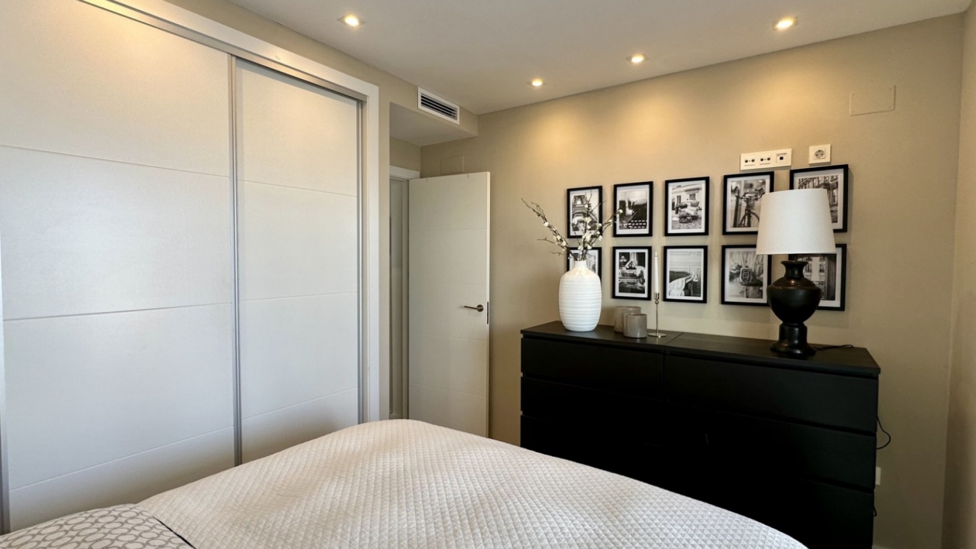 Återförsäljning - Fristående villa -
Orihuela Costa - Lomas de Cabo Roig