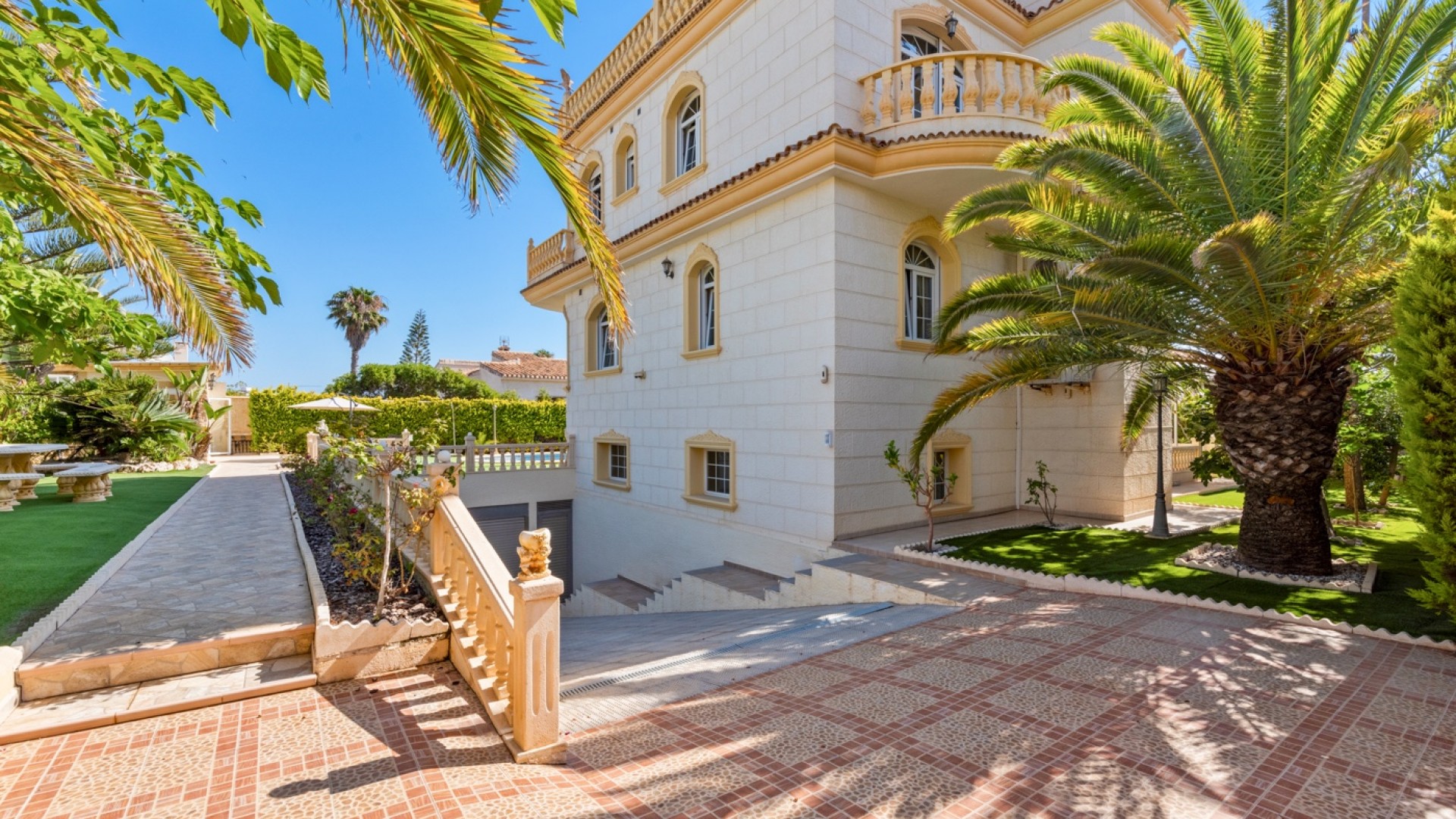 Återförsäljning - Fristående villa -
Orihuela Costa - Playa Flamenca