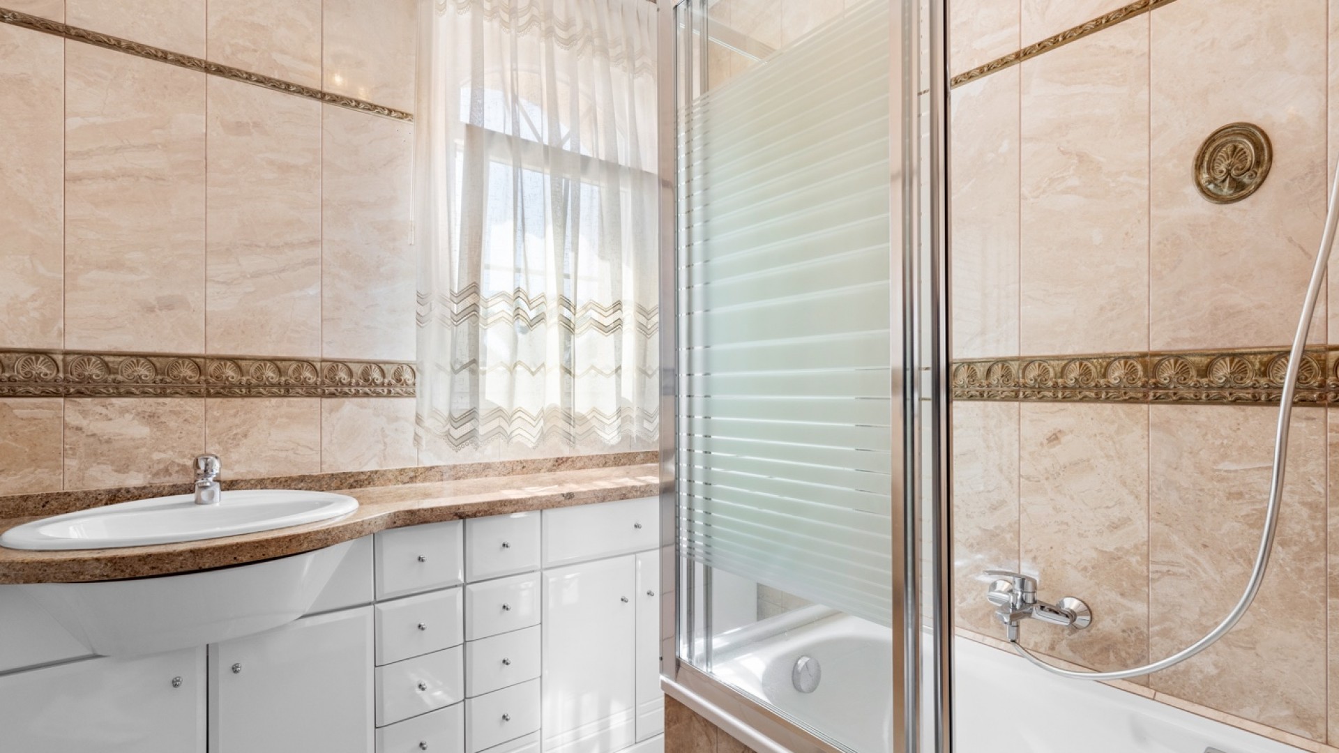 Återförsäljning - Fristående villa -
Orihuela Costa - Playa Flamenca