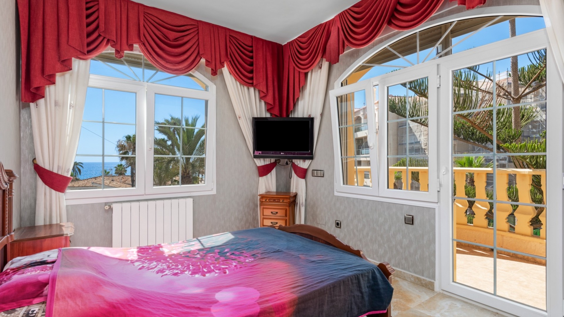 Återförsäljning - Fristående villa -
Orihuela Costa - Playa Flamenca