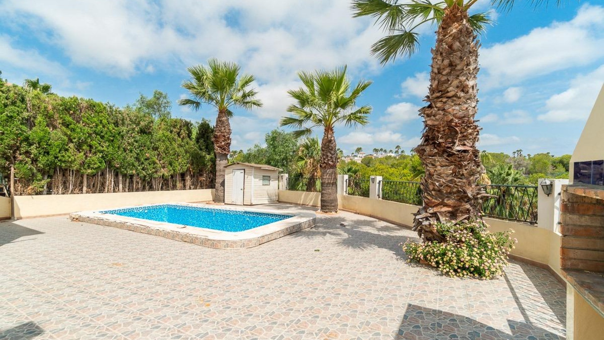 Återförsäljning - Fristående villa -
Orihuela Costa - Villamartín-Las Filipinas