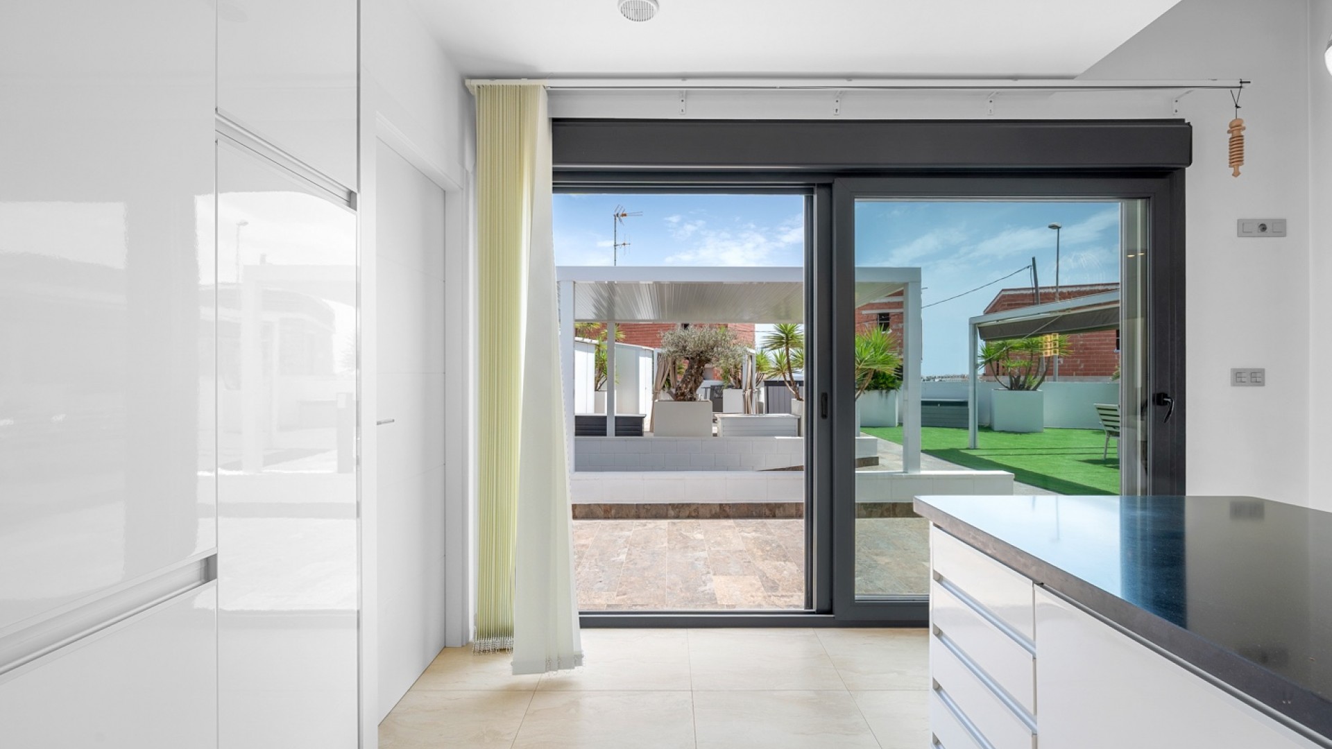 Återförsäljning - Fristående villa -
Orihuela Costa - Villamartín