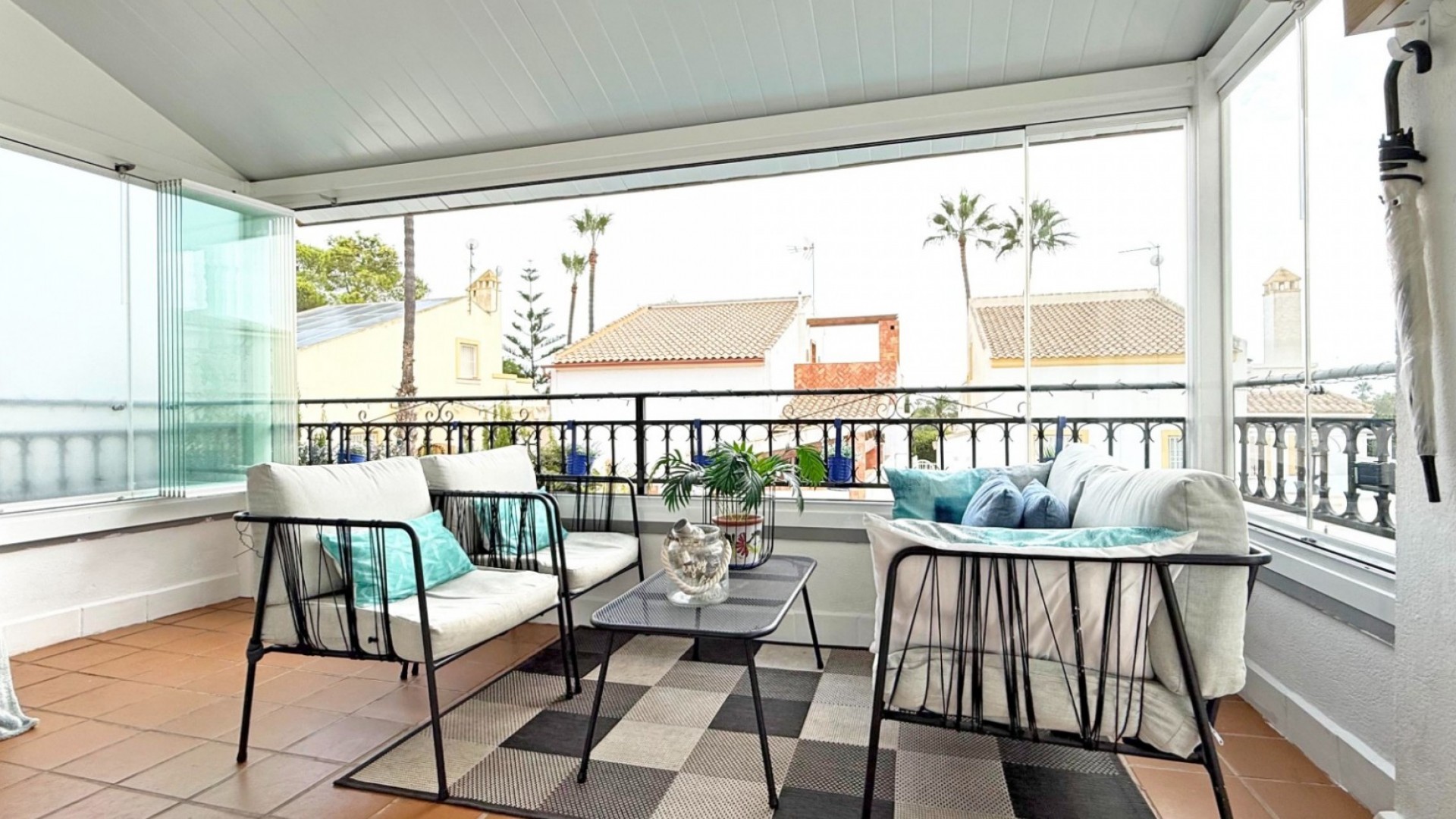 Återförsäljning - Fristående villa -
Orihuela Costa - Villamartín