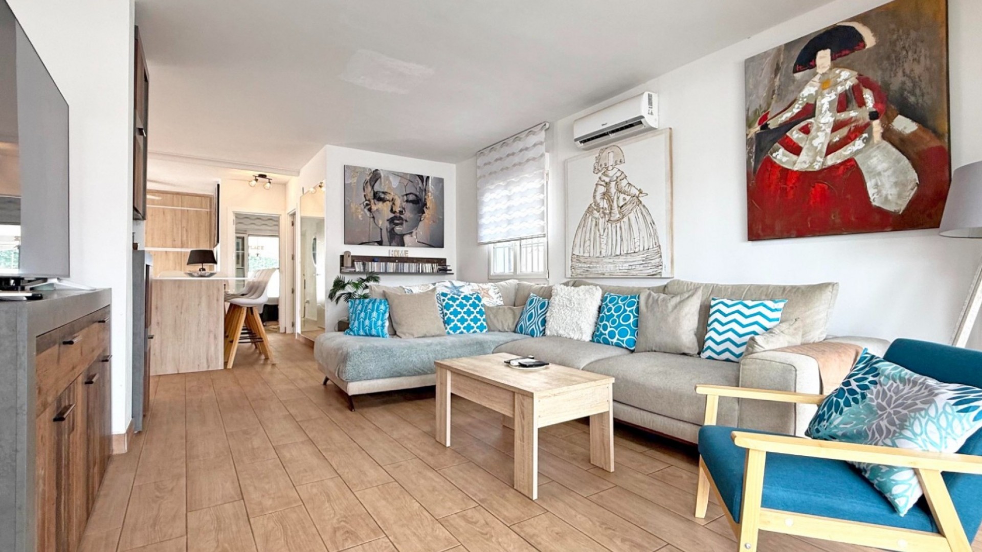 Återförsäljning - Fristående villa -
Orihuela Costa - Villamartín