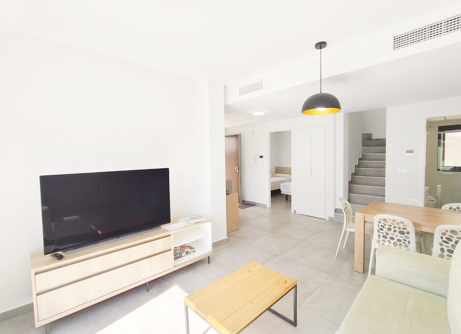 Återförsäljning - Fristående villa -
Orihuela Costa - Villamartín