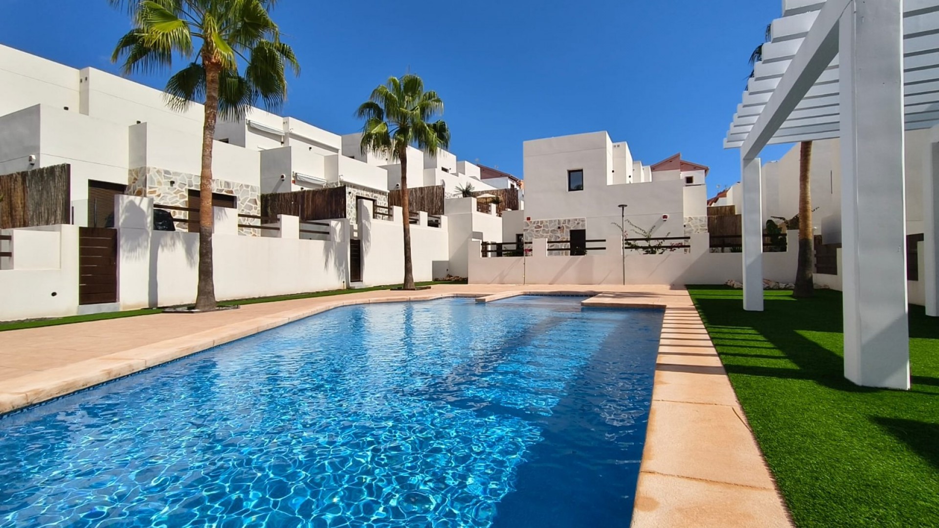 Återförsäljning - Fristående villa -
Orihuela Costa - Villamartín