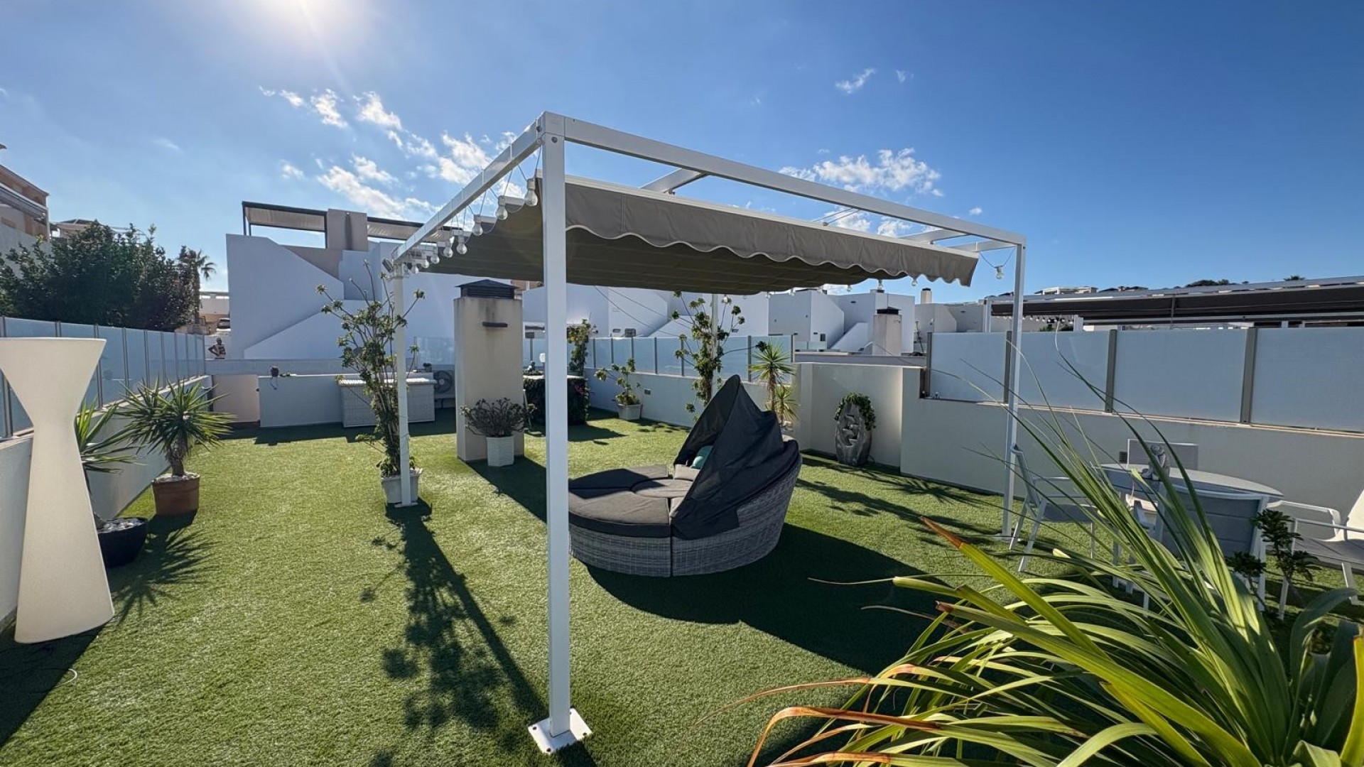 Återförsäljning - Fristående villa -
Orihuela Costa - Villamartín