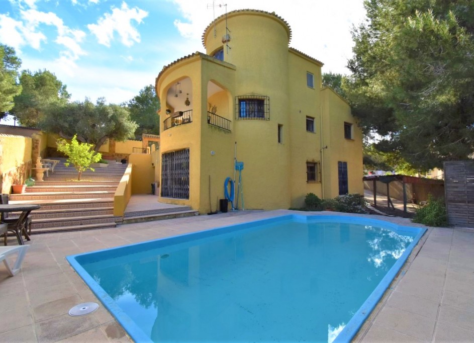 Återförsäljning - Fristående villa -
Orihuela Costa - Villamartin