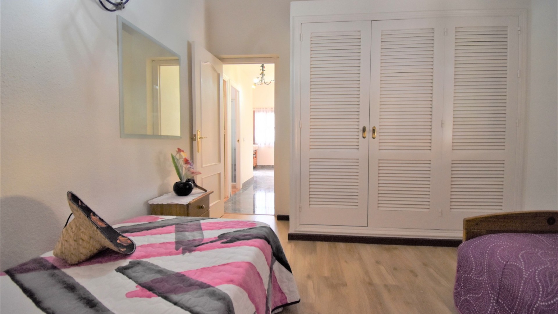 Återförsäljning - Fristående villa -
Orihuela Costa - Villamartin