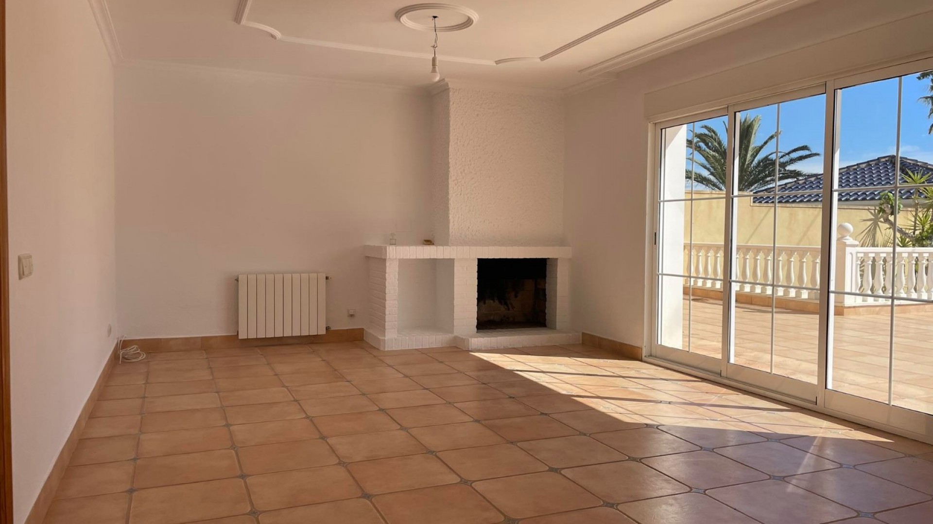 Återförsäljning - Fristående villa -
Orihuela Costa - Villamartín