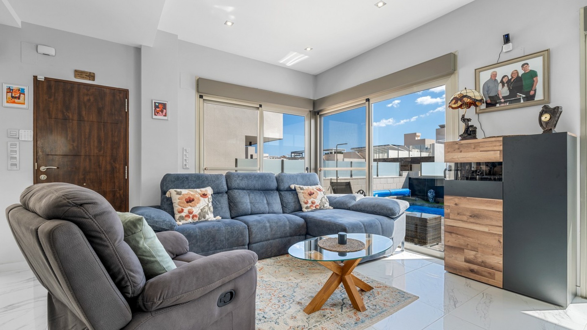 Återförsäljning - Fristående villa -
Orihuela Costa - Villamartin*