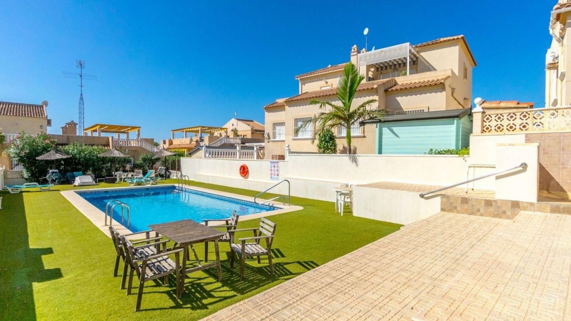 Återförsäljning - Fristående villa -
Orihuela Costa - Villamartín