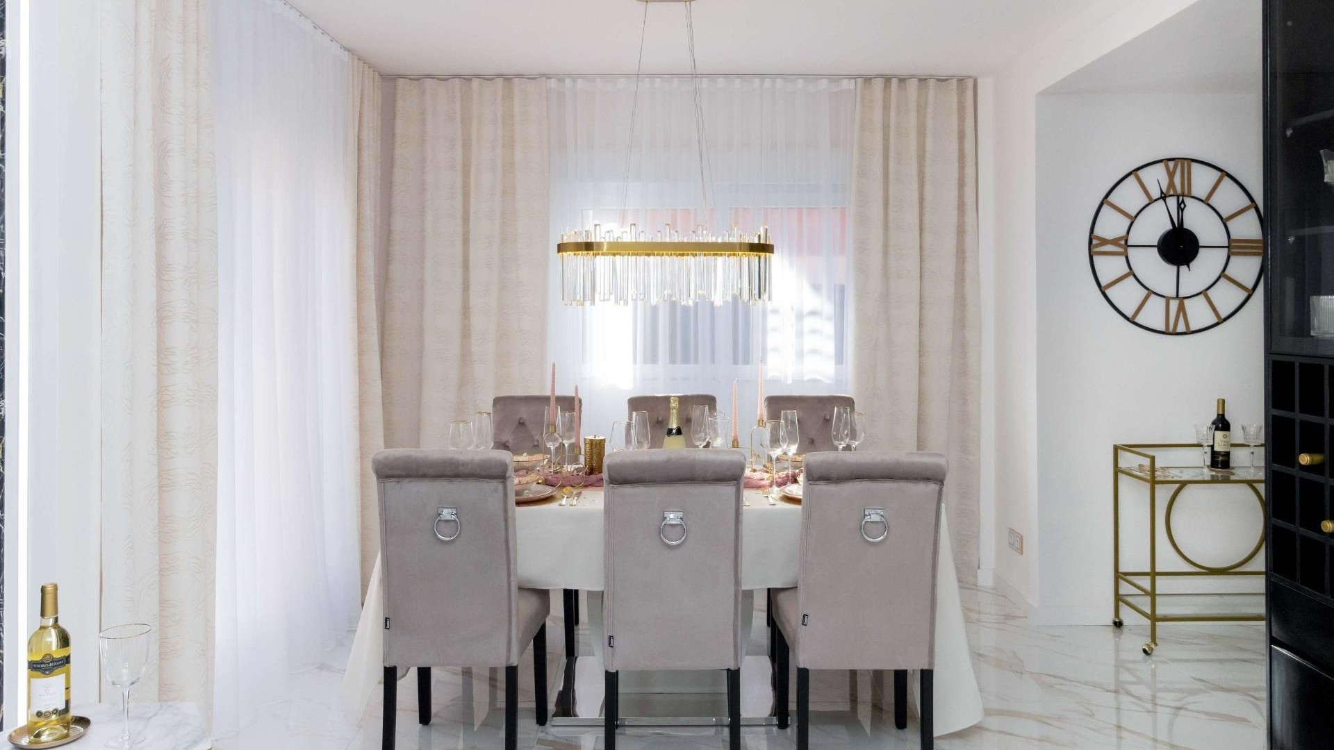 Återförsäljning - Fristående villa -
Orihuela Costa