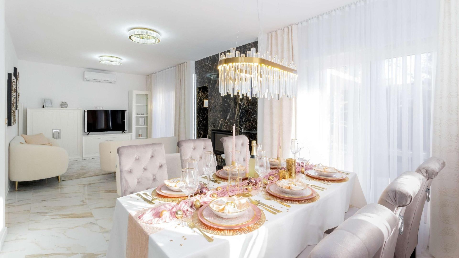 Återförsäljning - Fristående villa -
Orihuela Costa