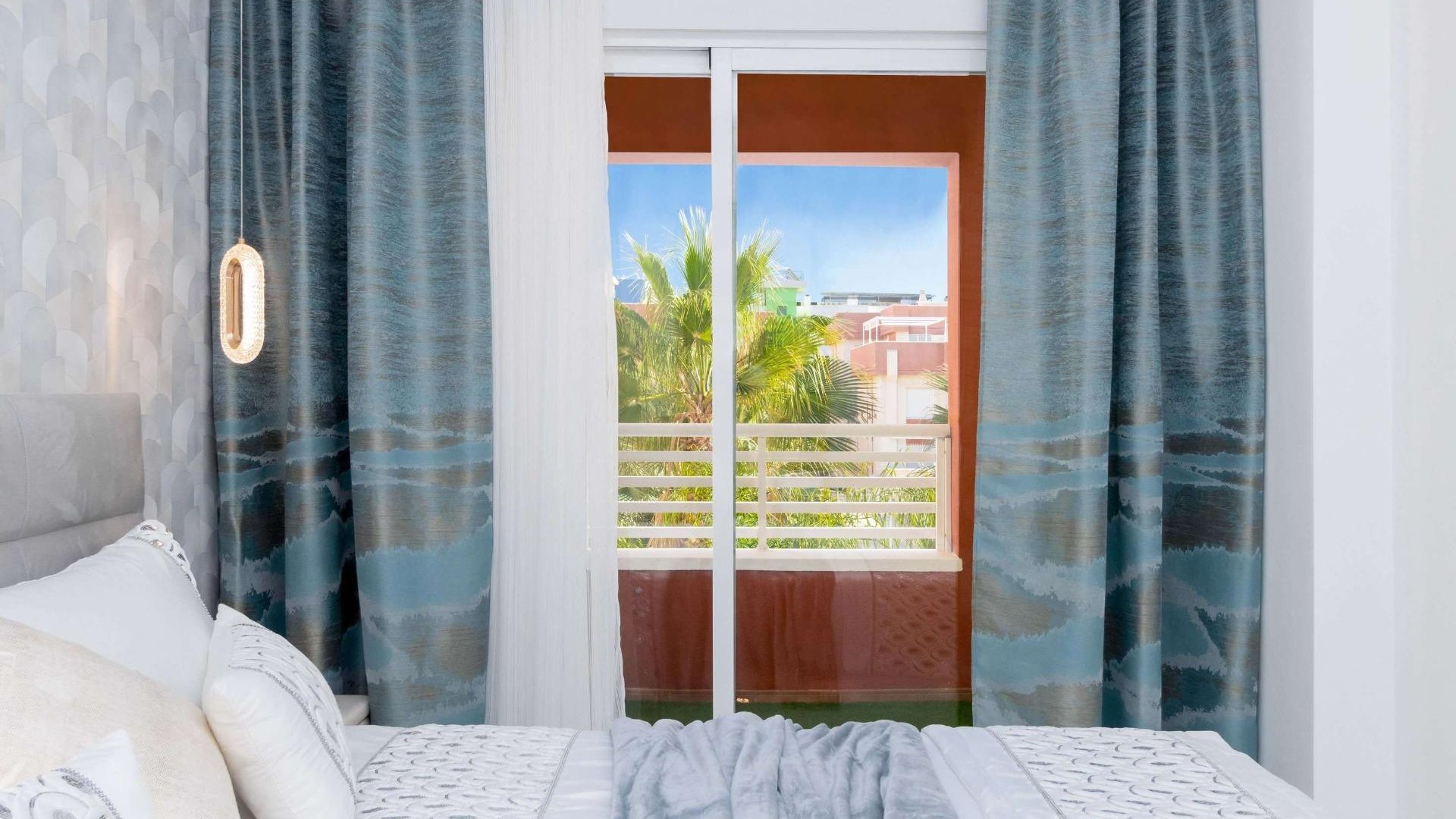 Återförsäljning - Fristående villa -
Orihuela Costa