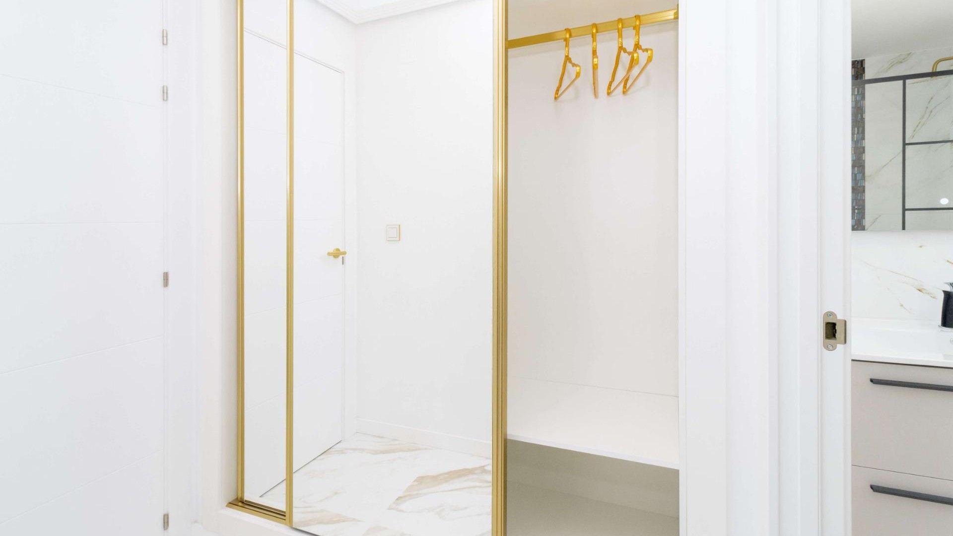 Återförsäljning - Fristående villa -
Orihuela Costa