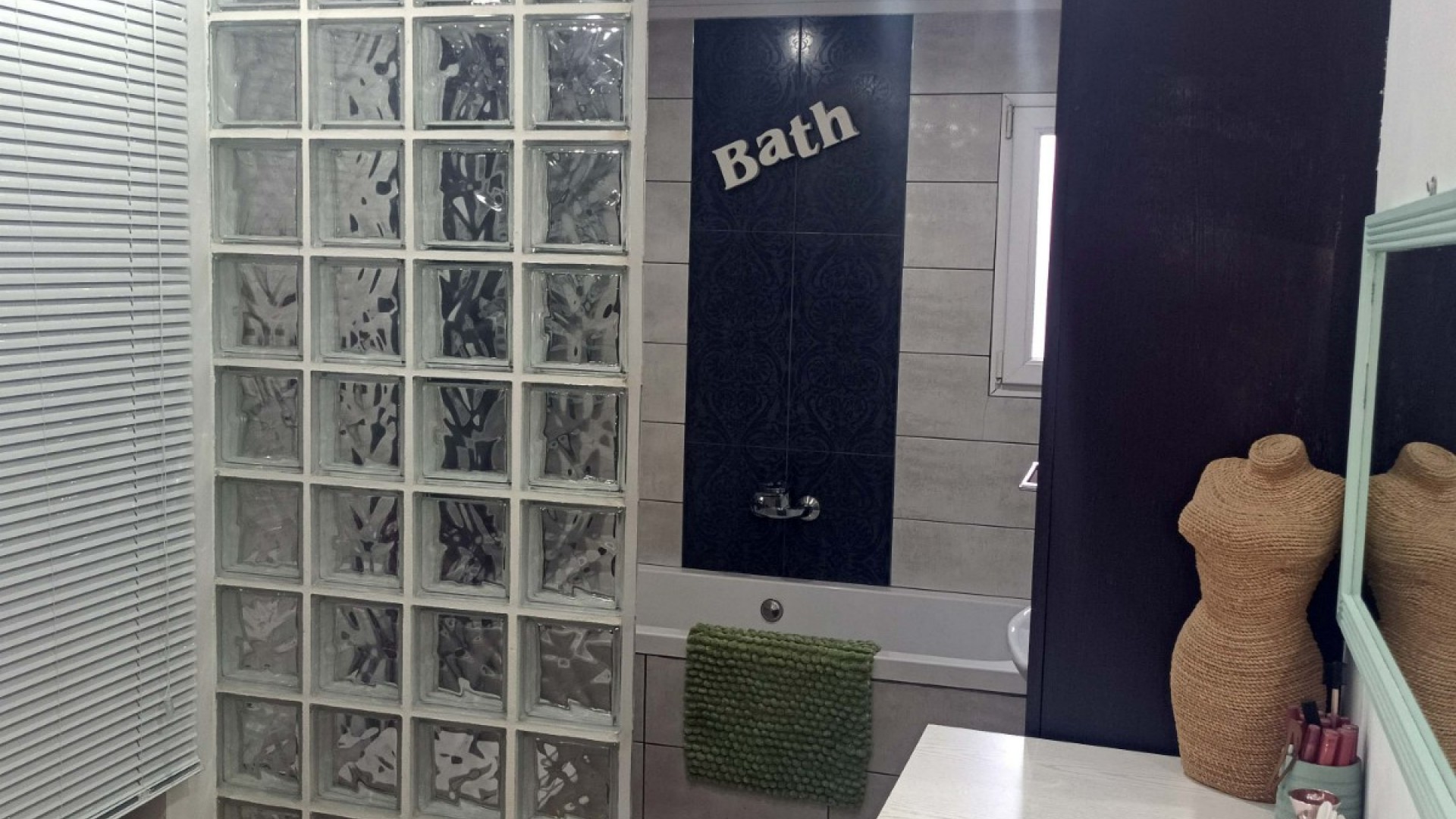 Återförsäljning - Fristående villa -
Orihuela - La Florida