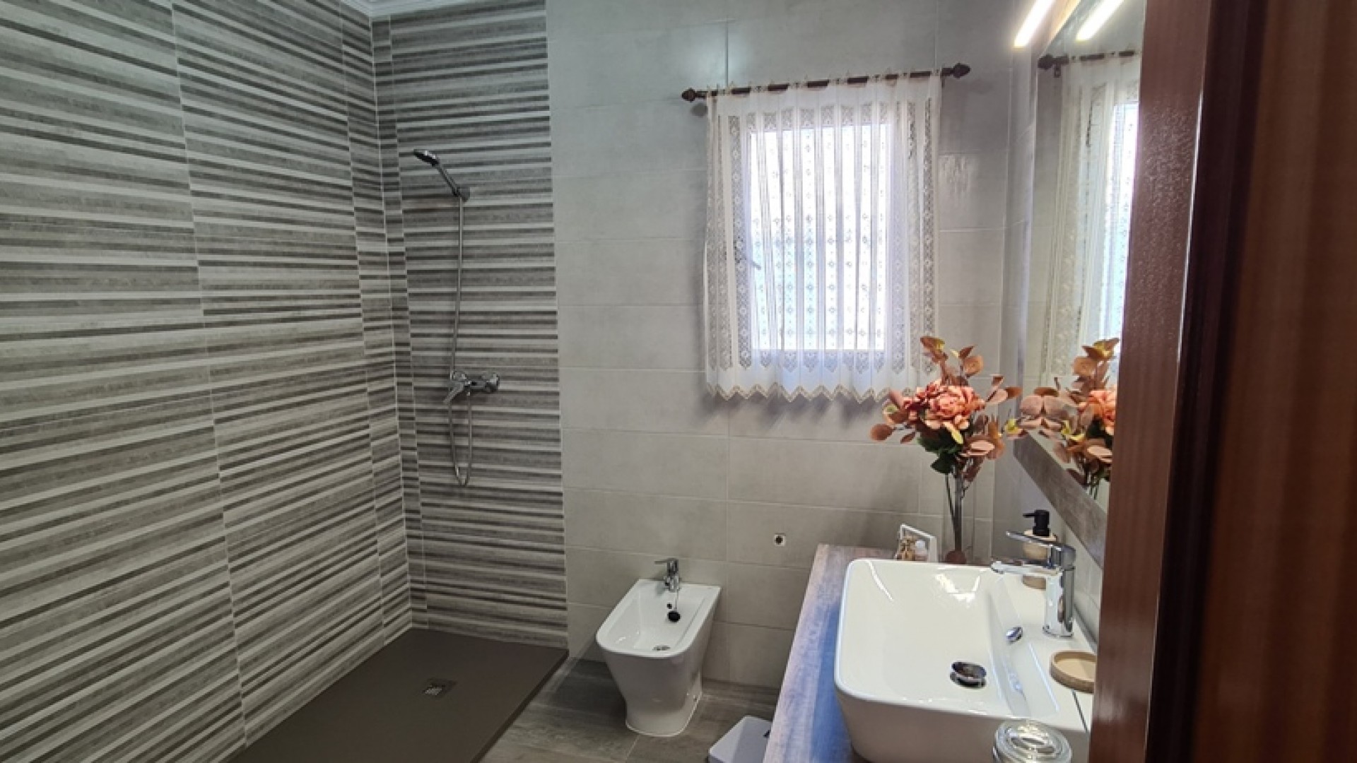 Återförsäljning - Fristående villa -
Orihuela - La Matanza