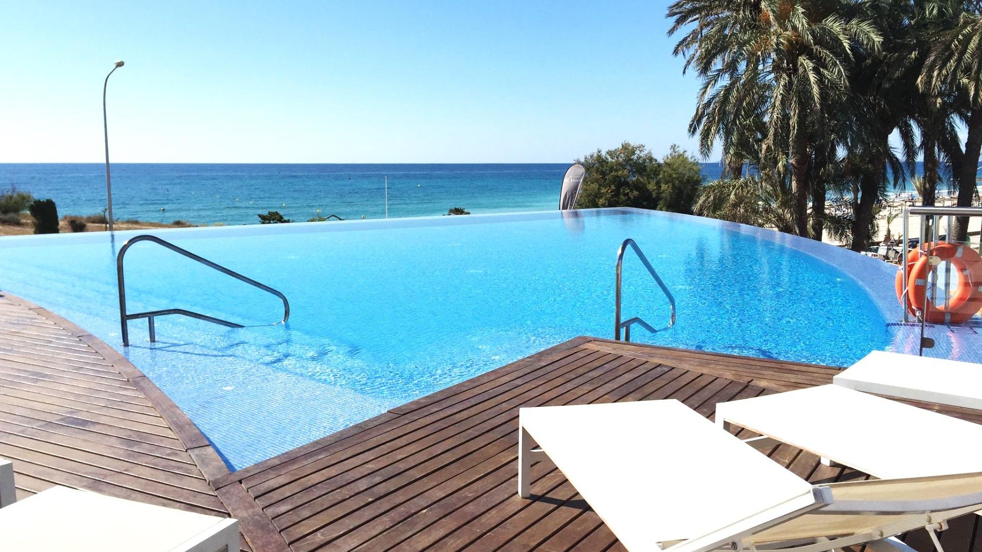 Återförsäljning - Fristående villa -
Orihuela - Las Colinas Golf