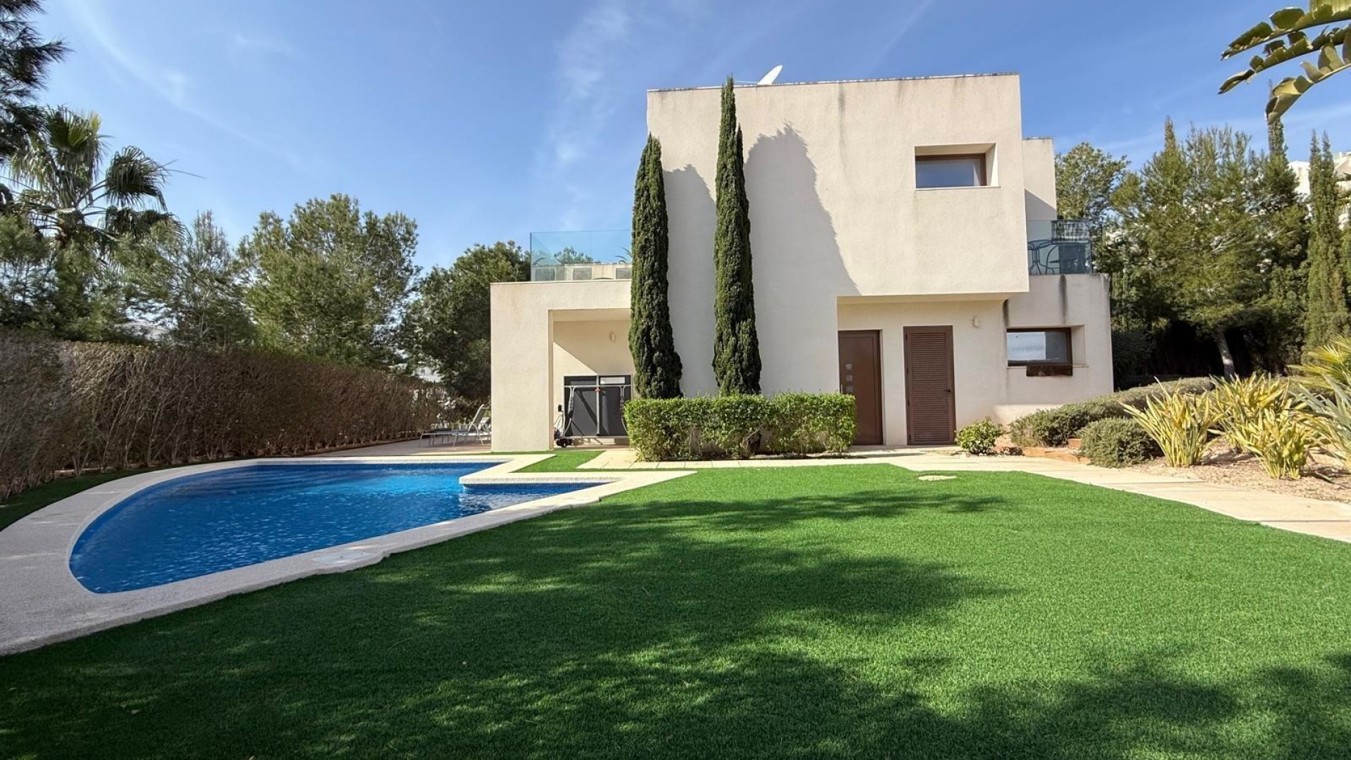 Återförsäljning - Fristående villa -
Orihuela - Las Colinas Golf
