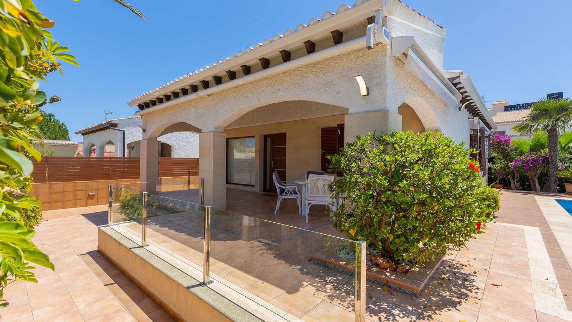 Återförsäljning - Fristående villa -
Orihuela - Orihuela Costa