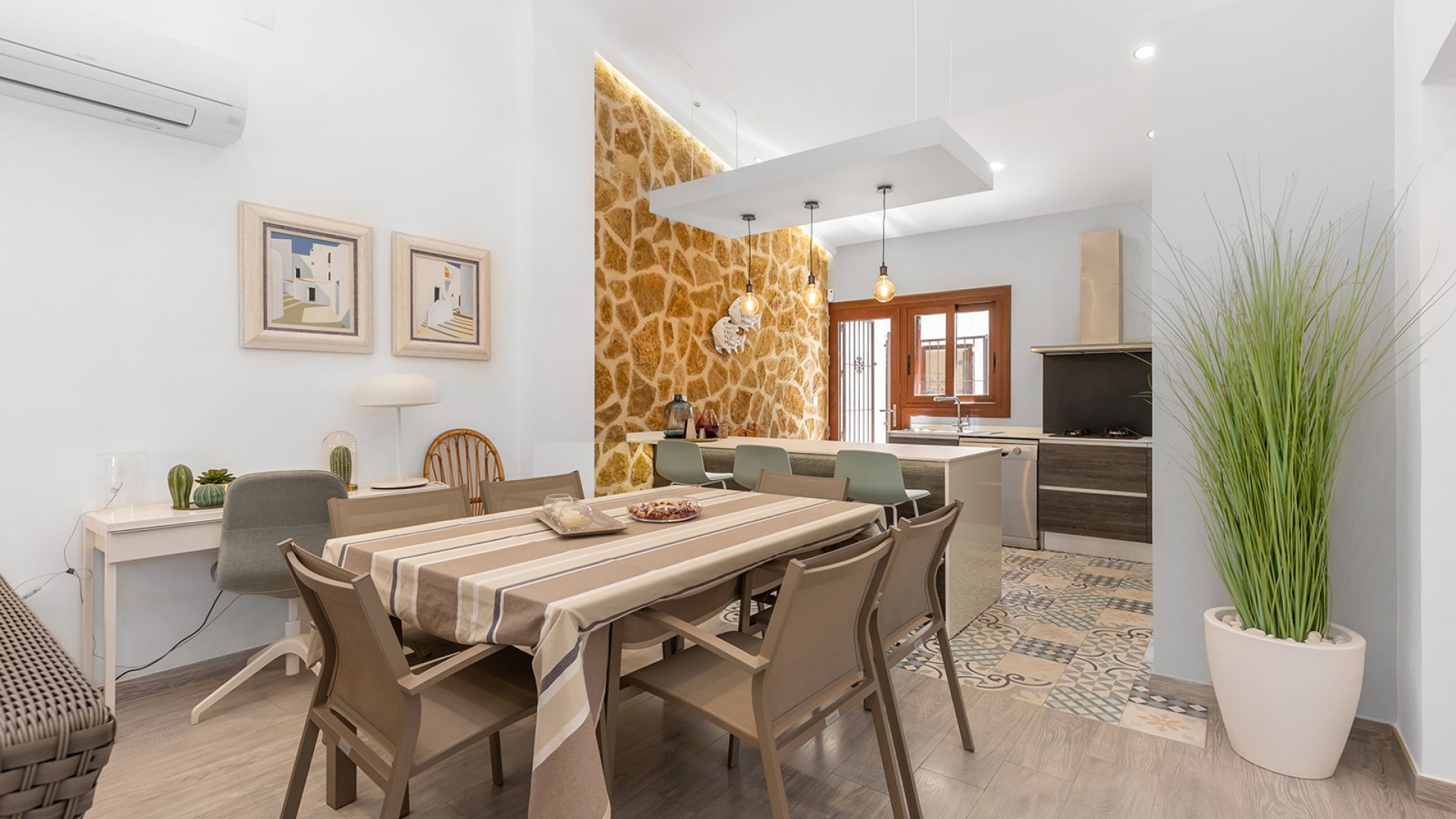 Återförsäljning - Fristående villa -
Orihuela - Orihuela Costa